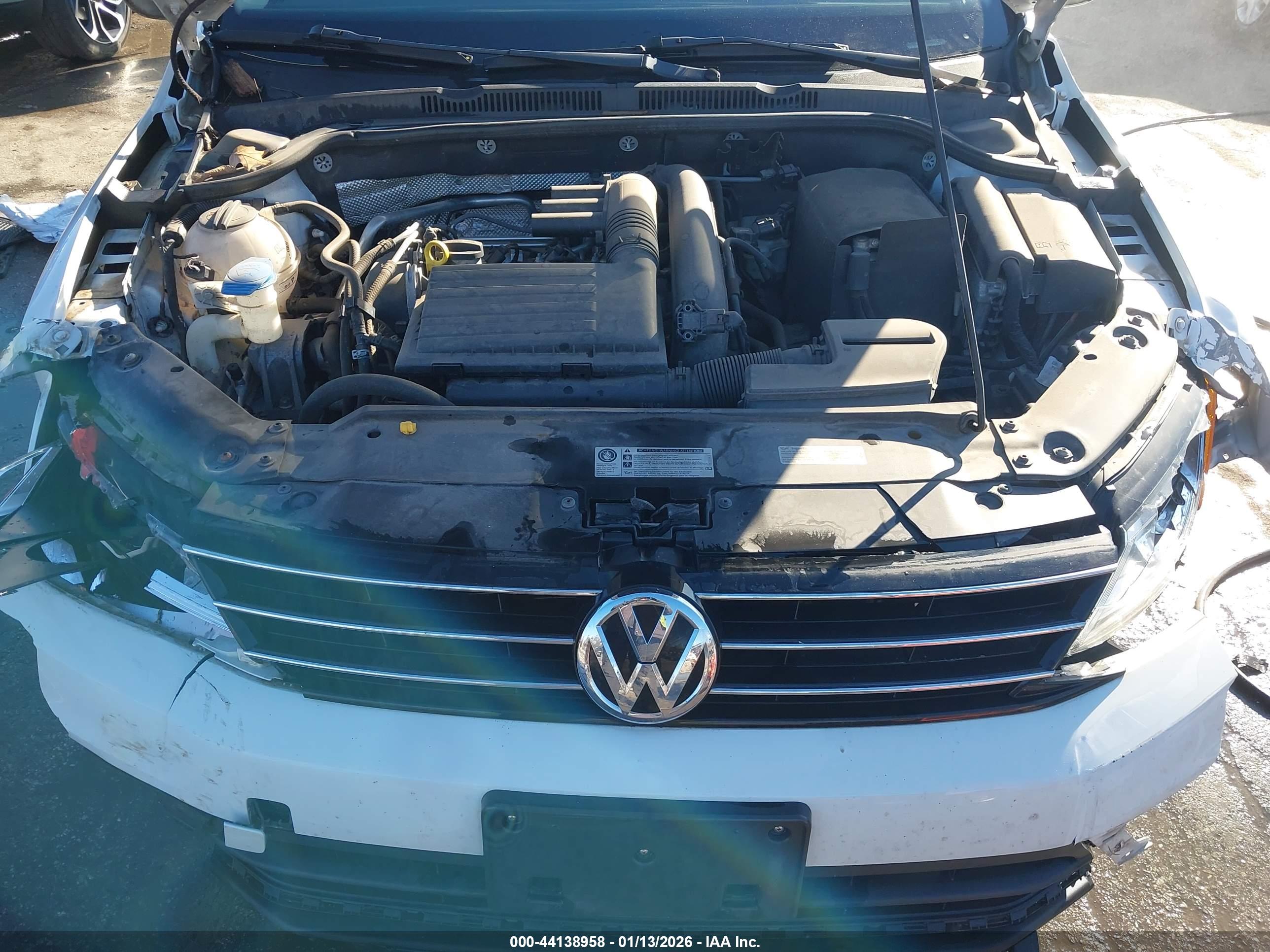 VOLKSWAGEN JETTA image 10