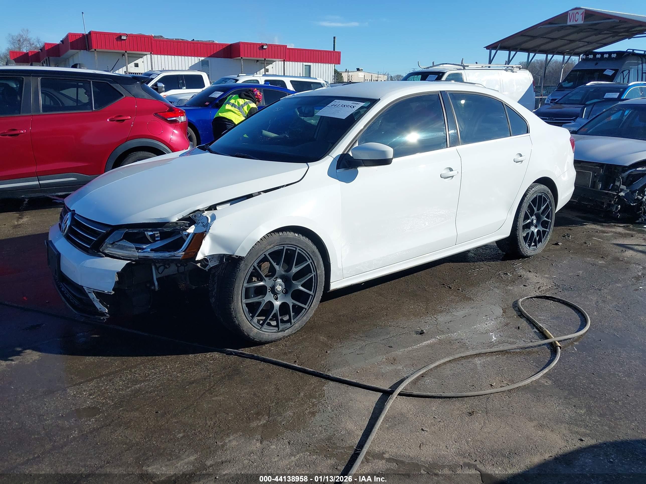 VOLKSWAGEN JETTA image 2