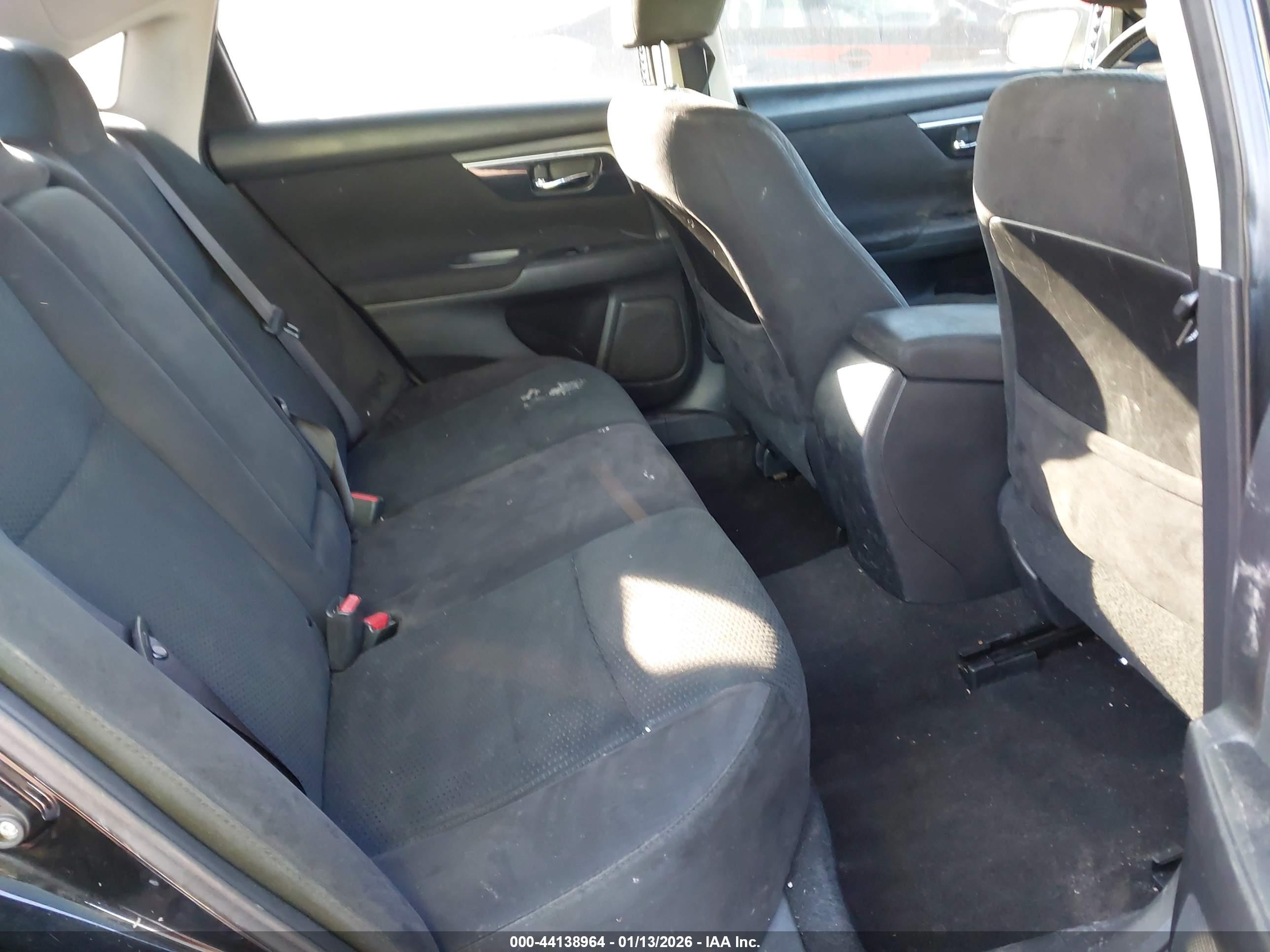 NISSAN ALTIMA image 8