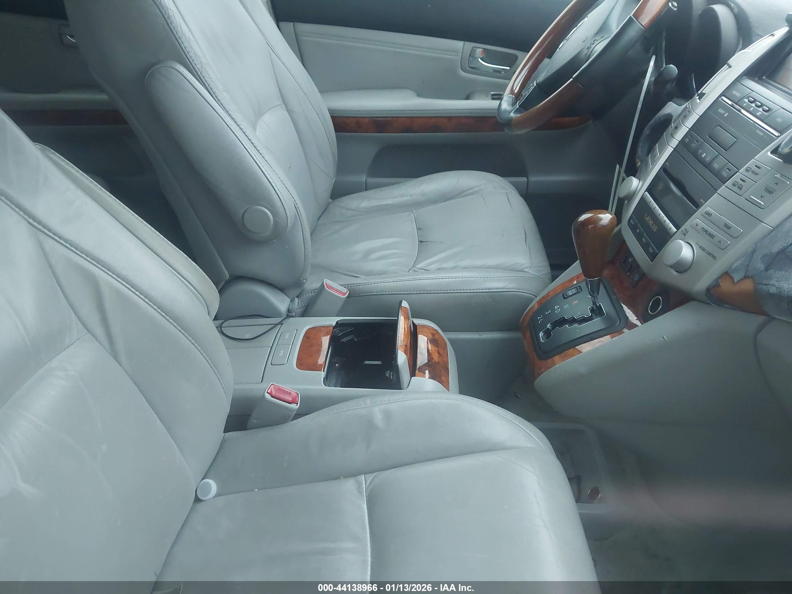 LEXUS RX image 5
