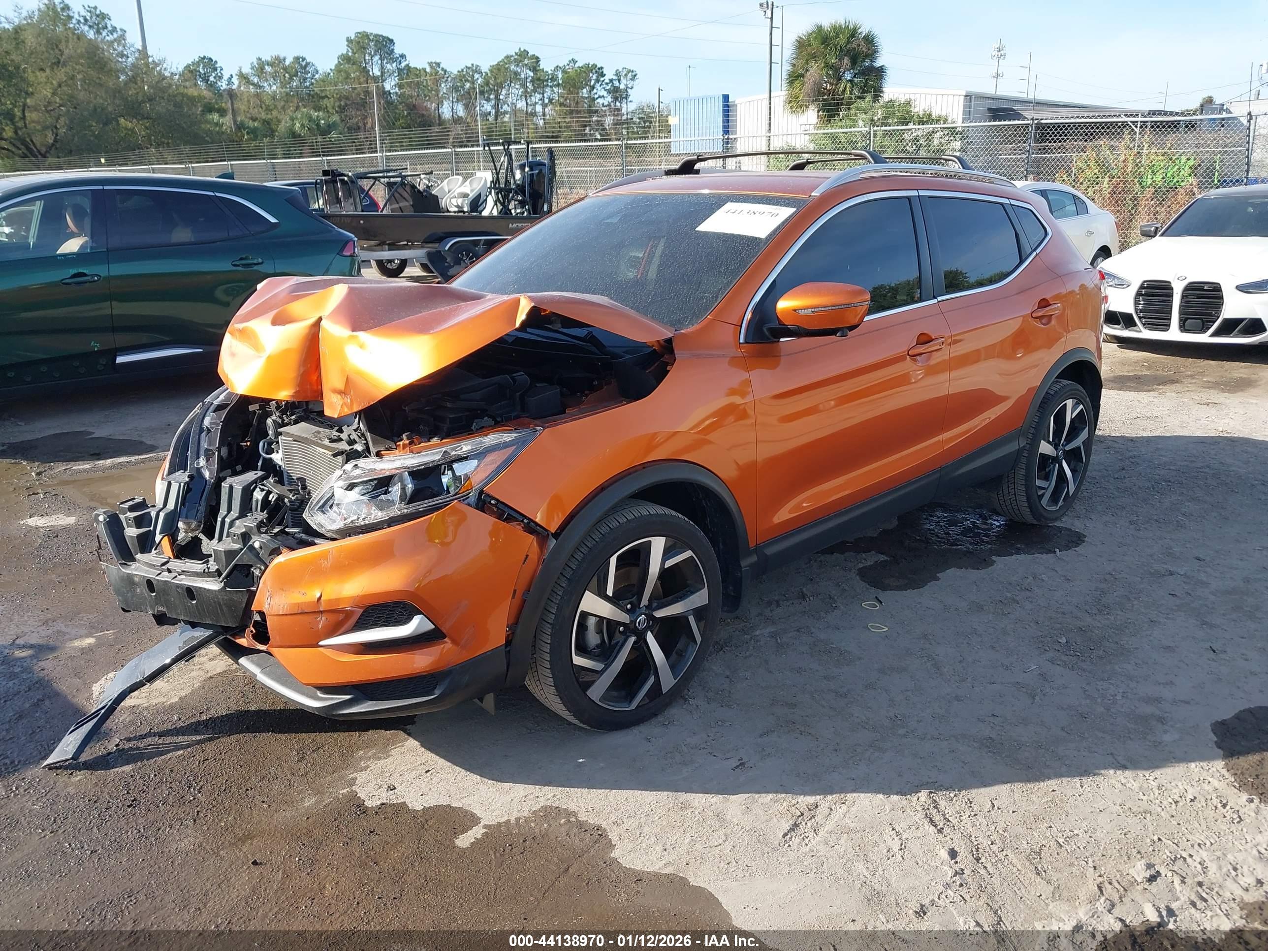 NISSAN ROGUE image 2