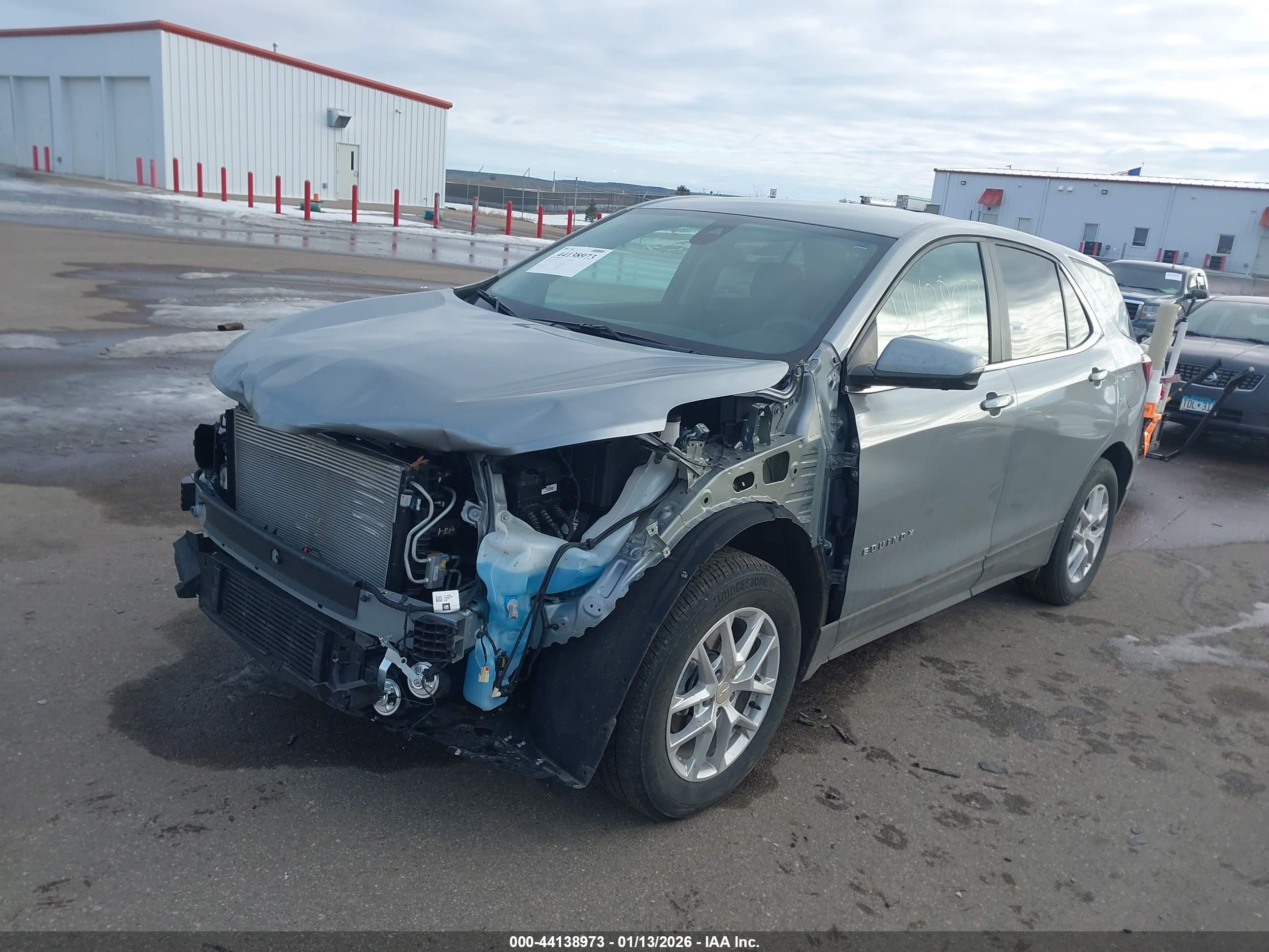 CHEVROLET EQUINOX image 2