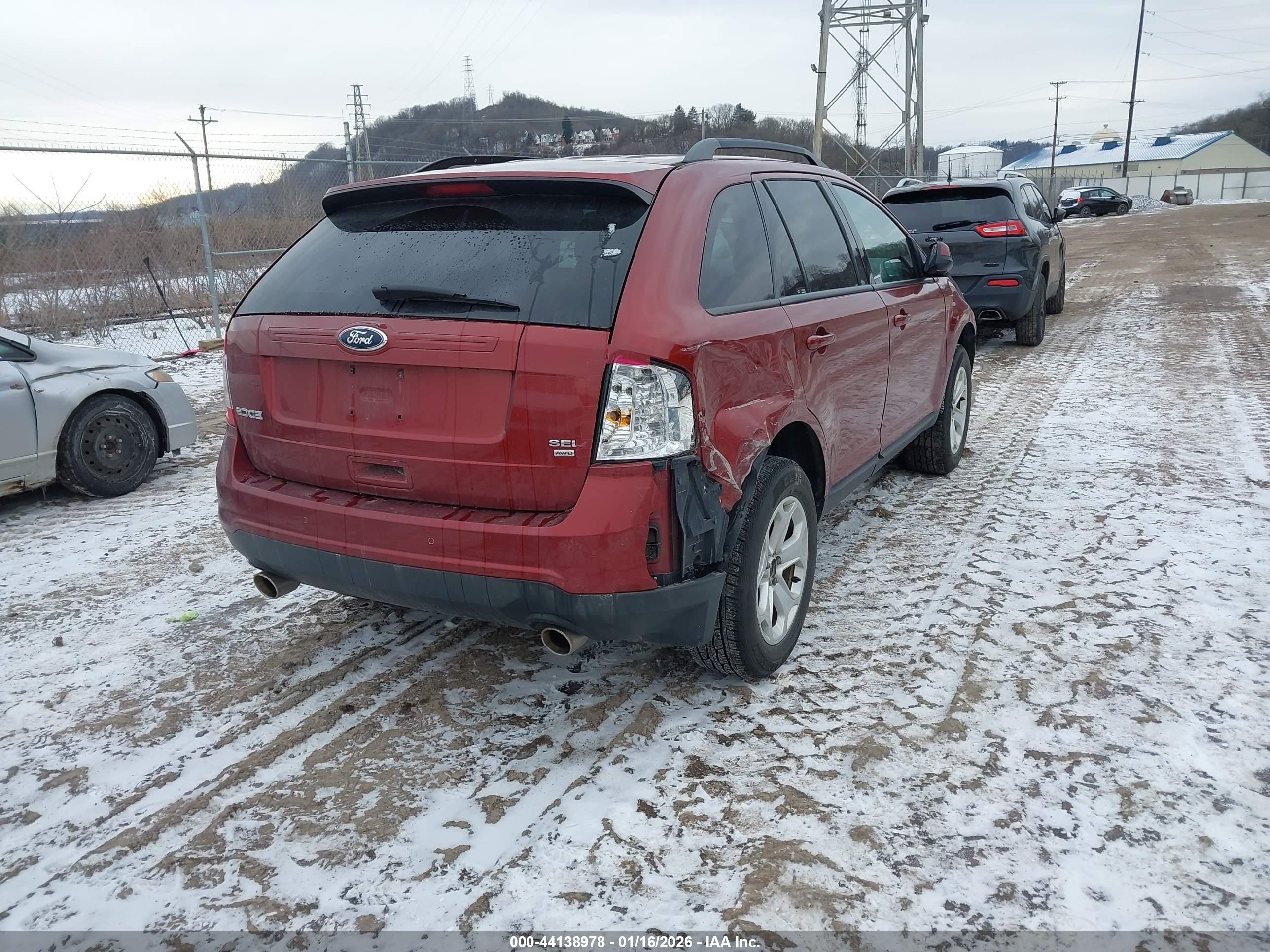 FORD EDGE image 4