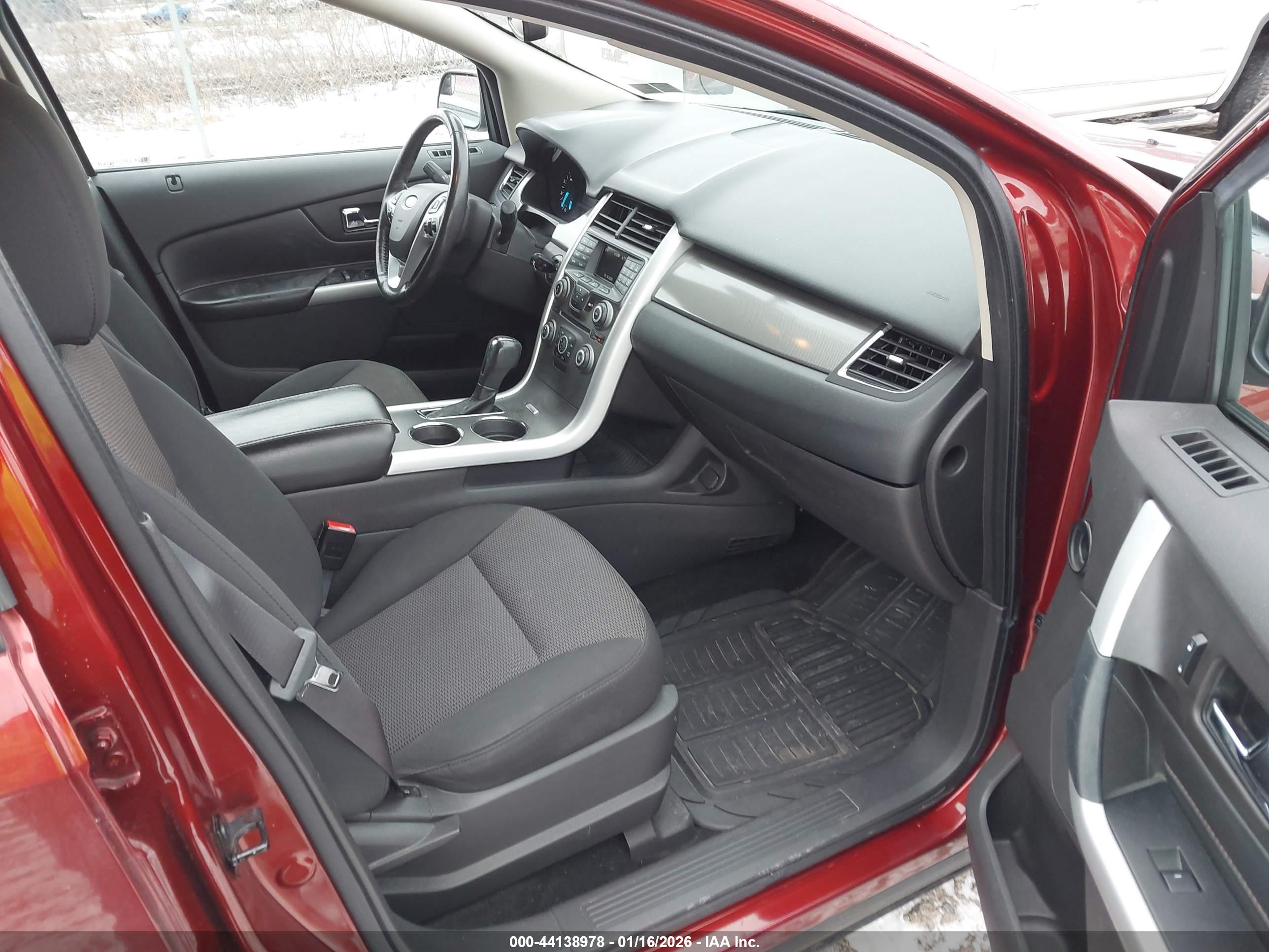 FORD EDGE image 5