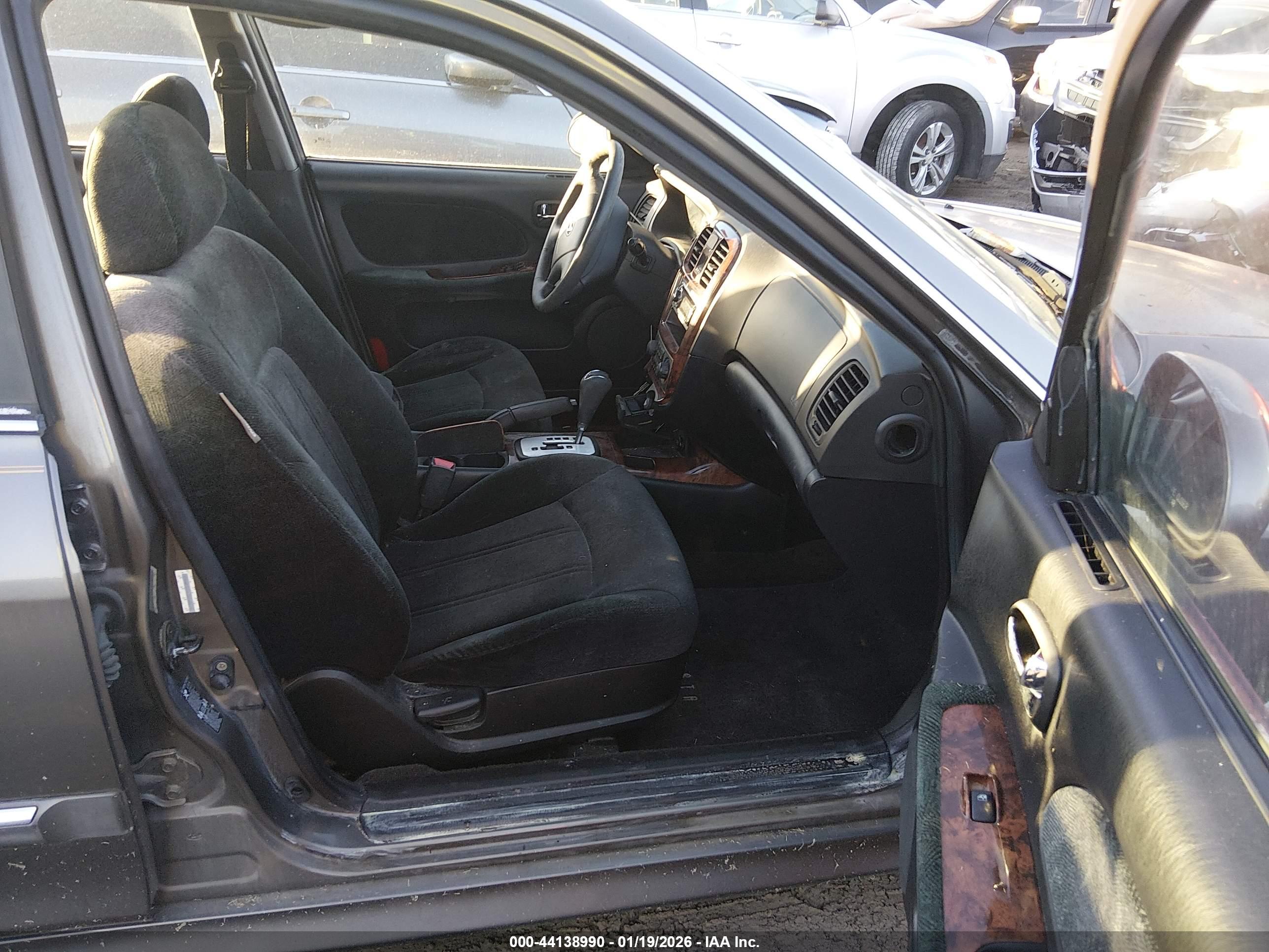 HYUNDAI SONATA image 5