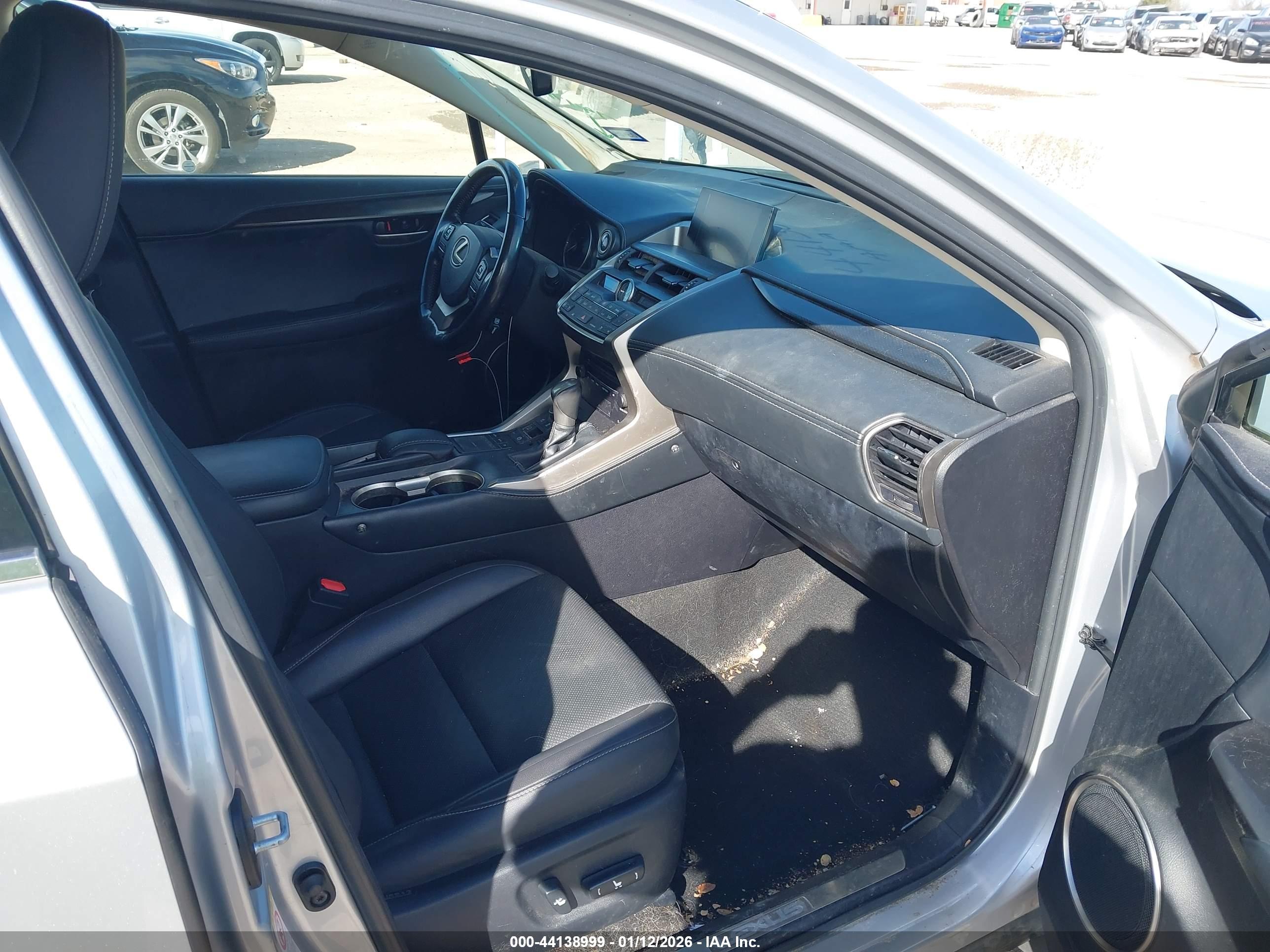 LEXUS NX image 5