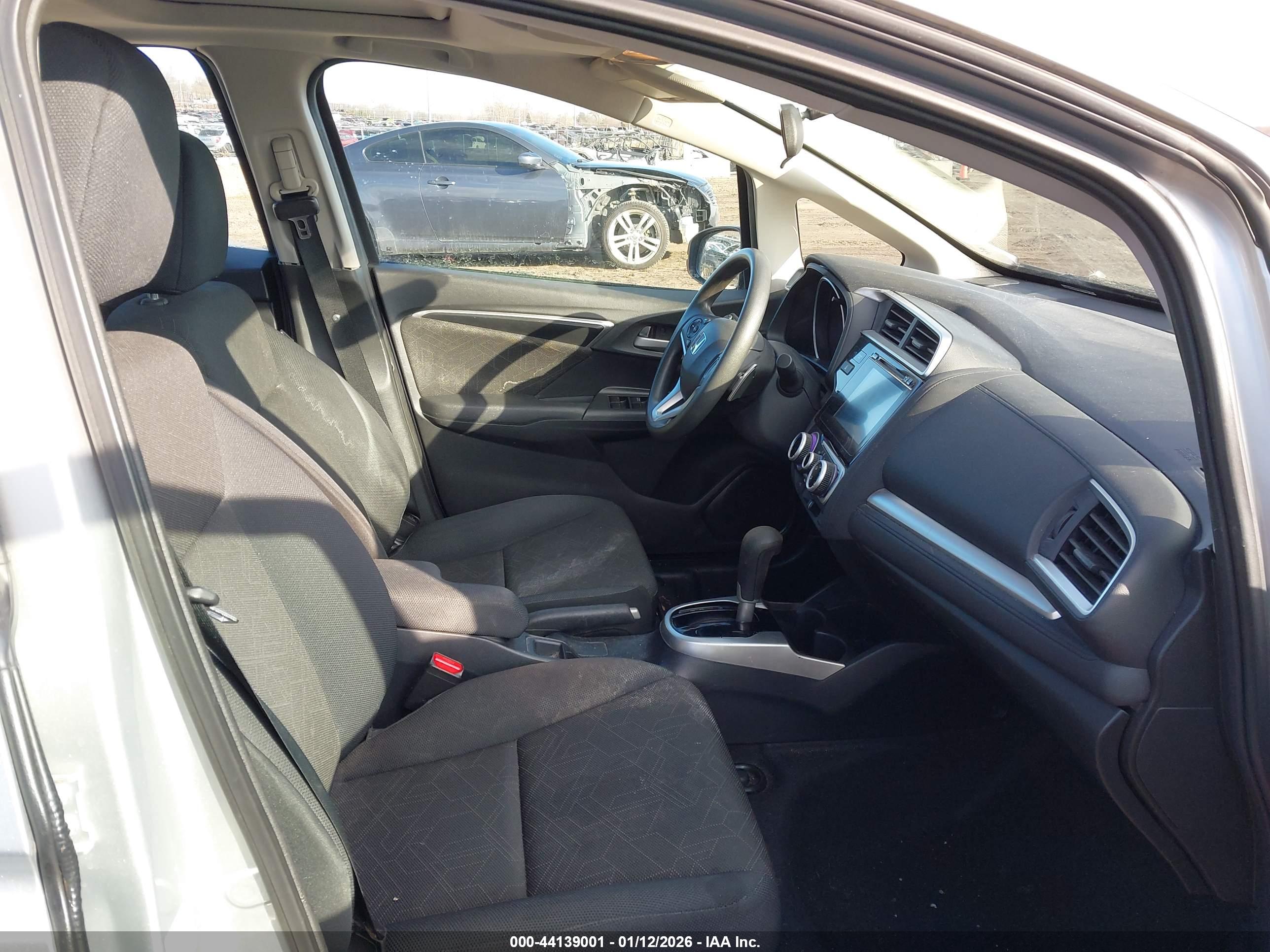 HONDA FIT image 5