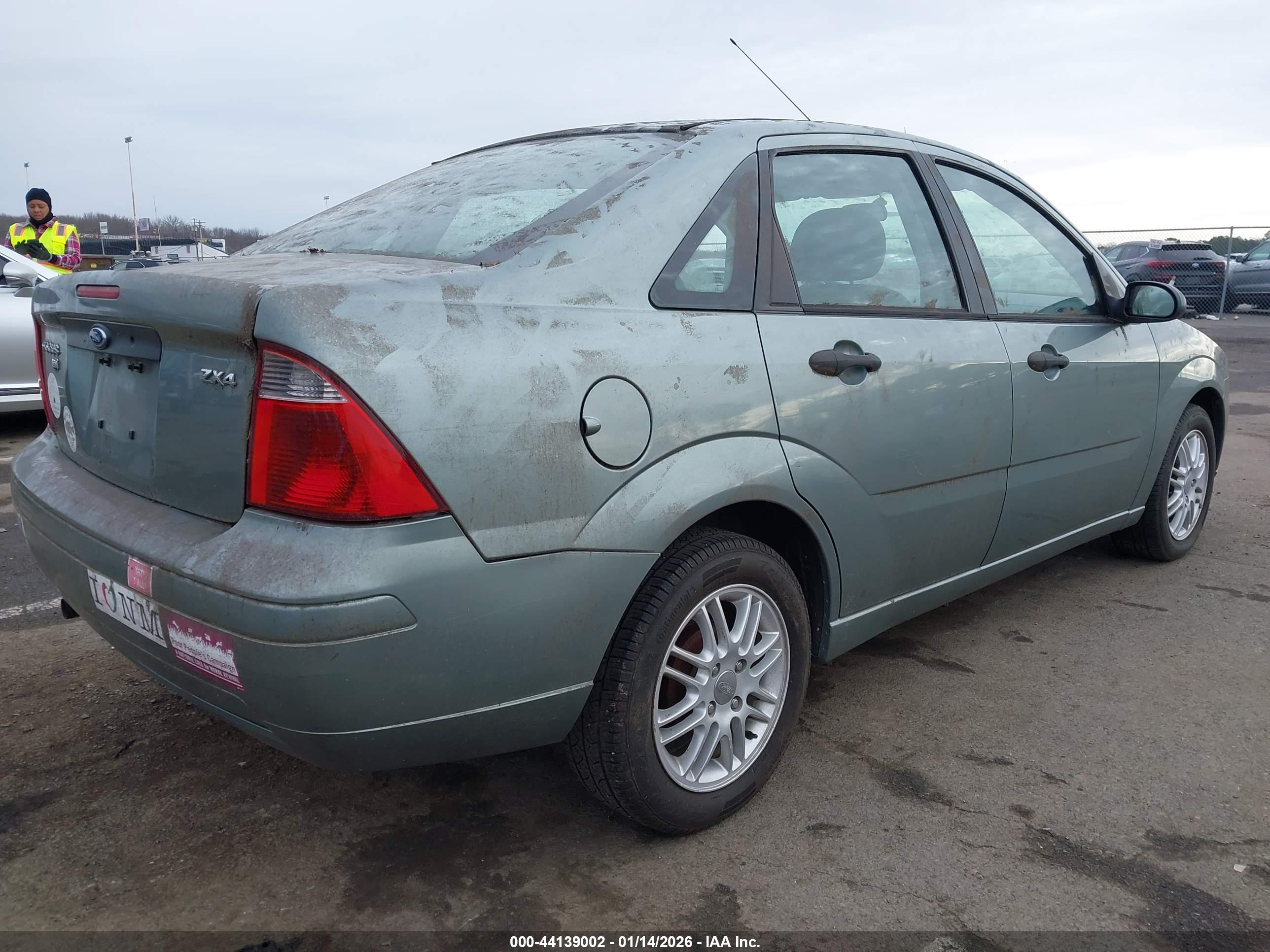 FORD FOCUS image 4