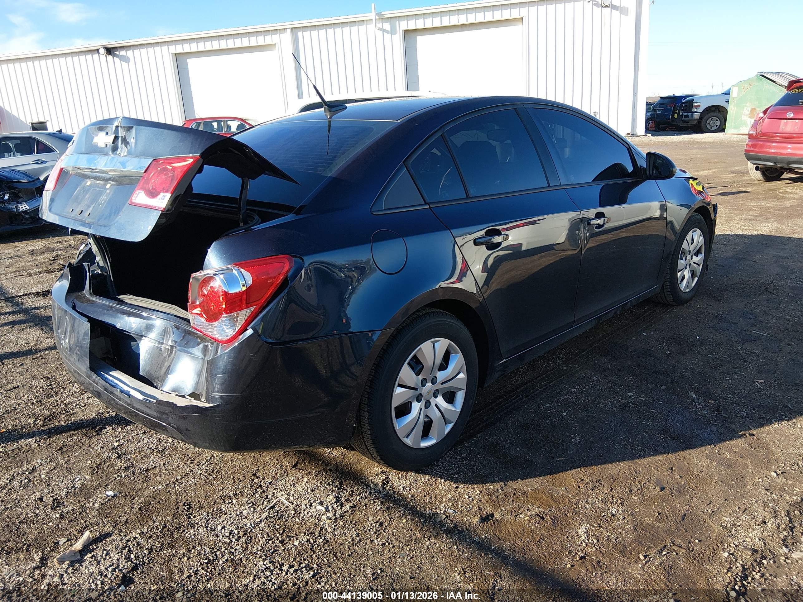 CHEVROLET CRUZE image 4