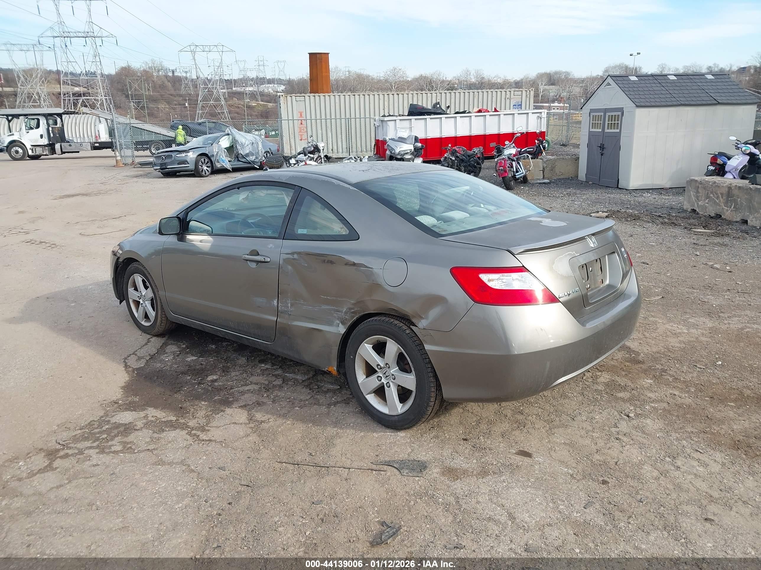 HONDA CIVIC image 3