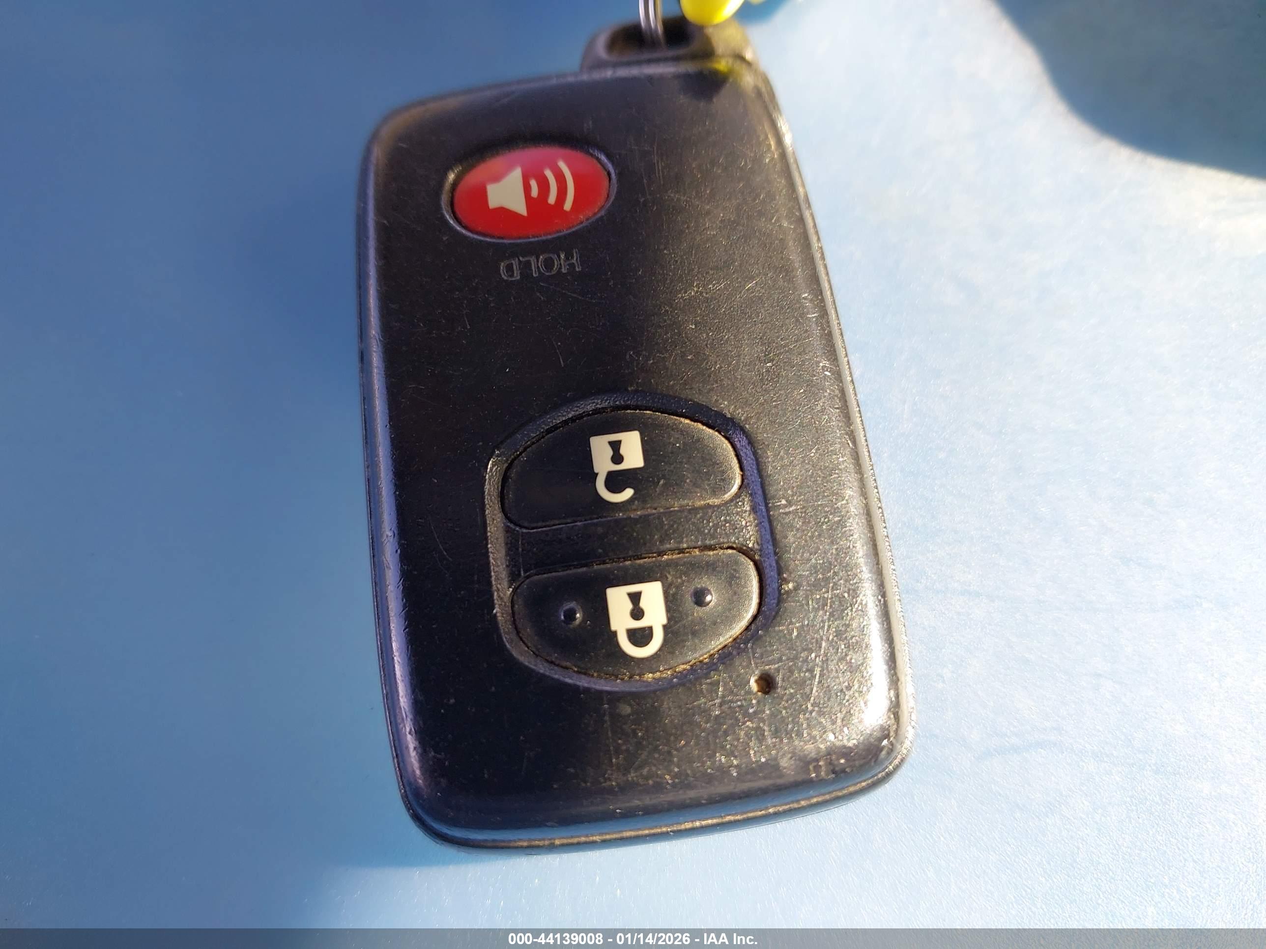 TOYOTA PRIUS image 11