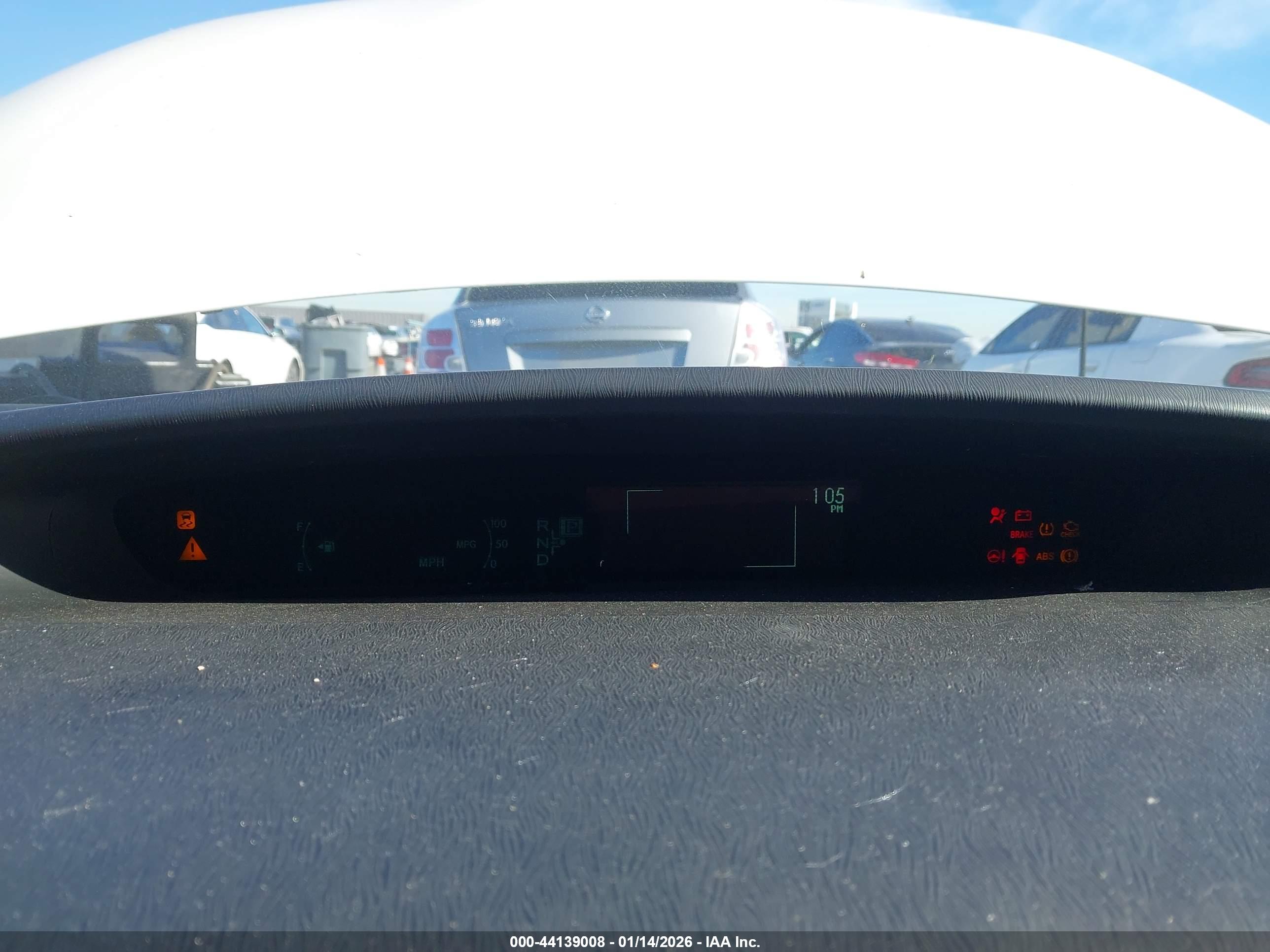 TOYOTA PRIUS image 7