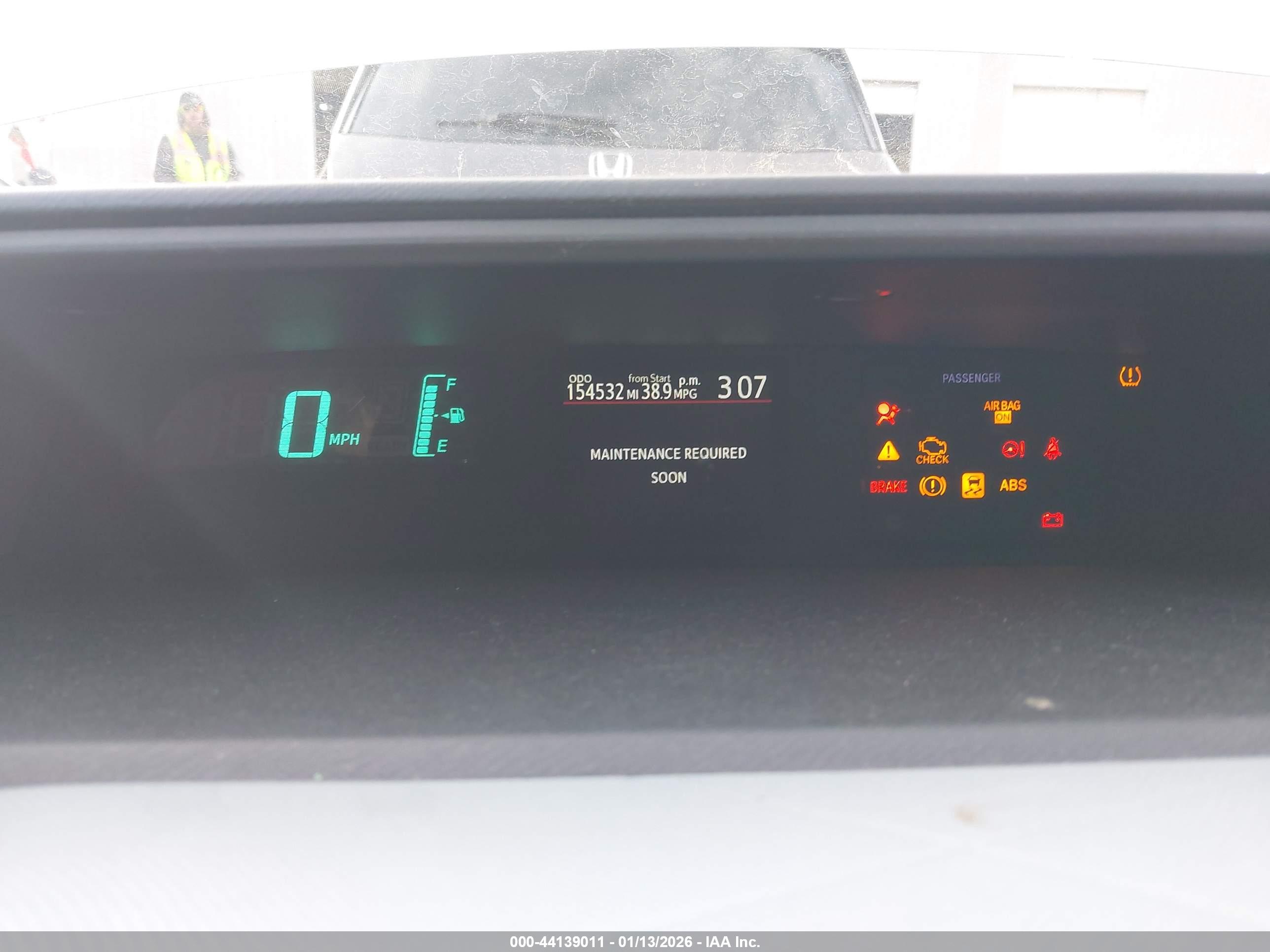 TOYOTA PRIUS image 7