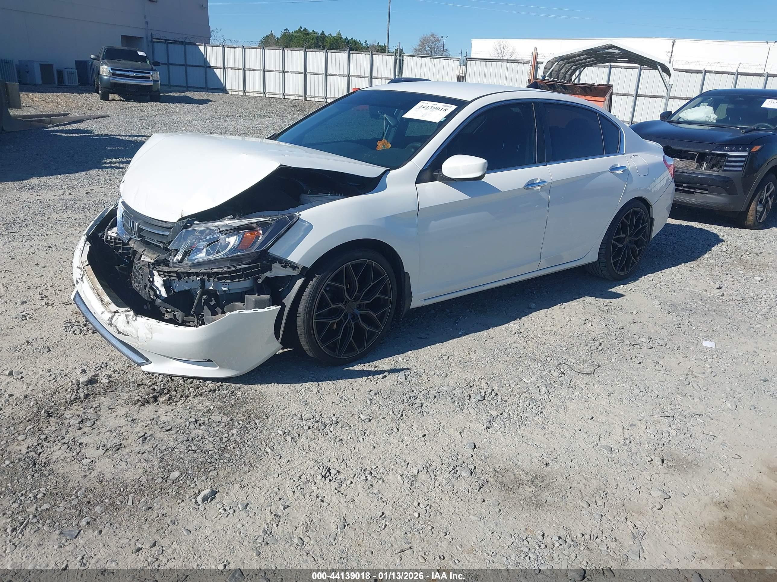 HONDA ACCORD image 2