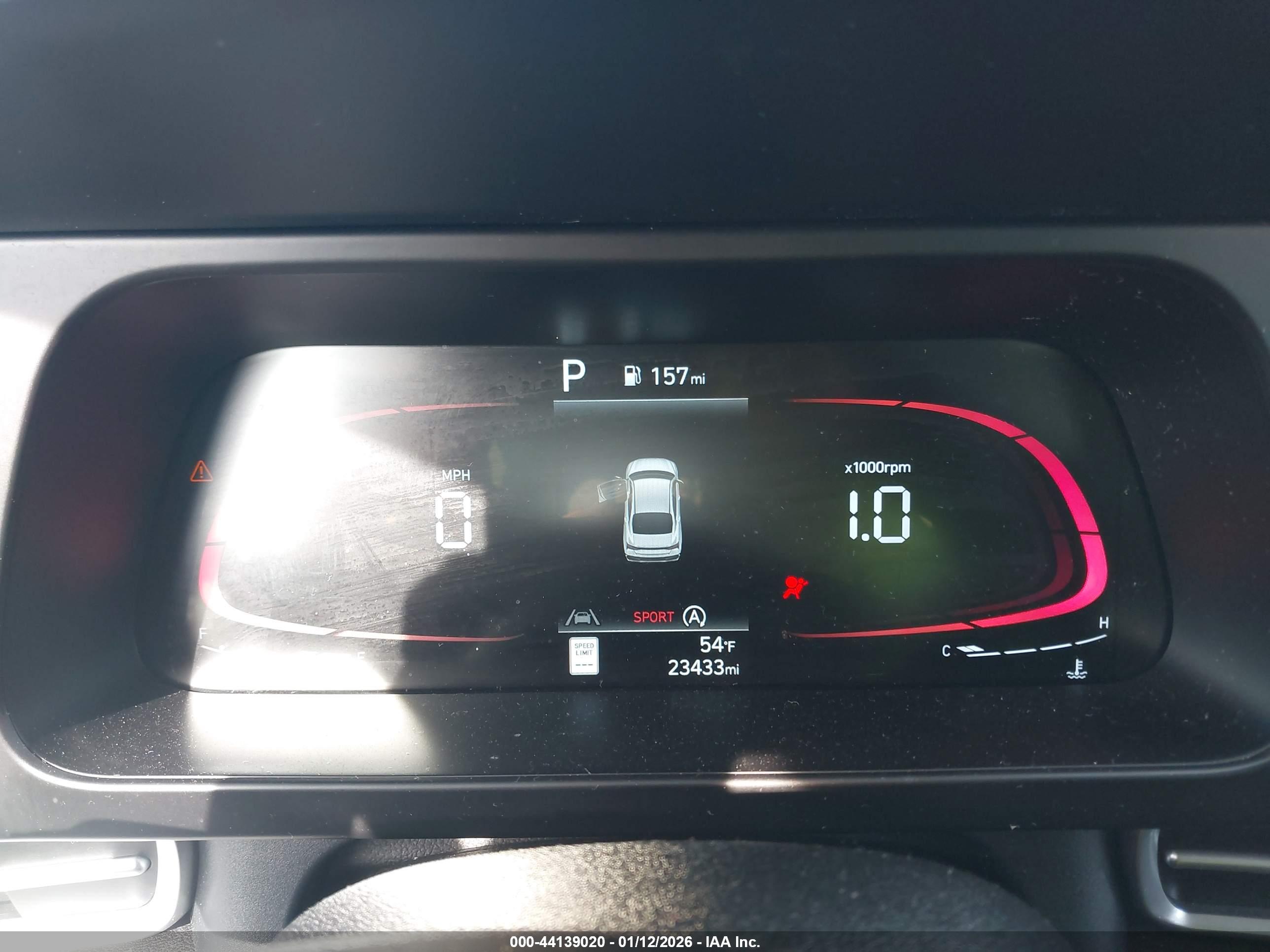 HYUNDAI ELANTRA image 7