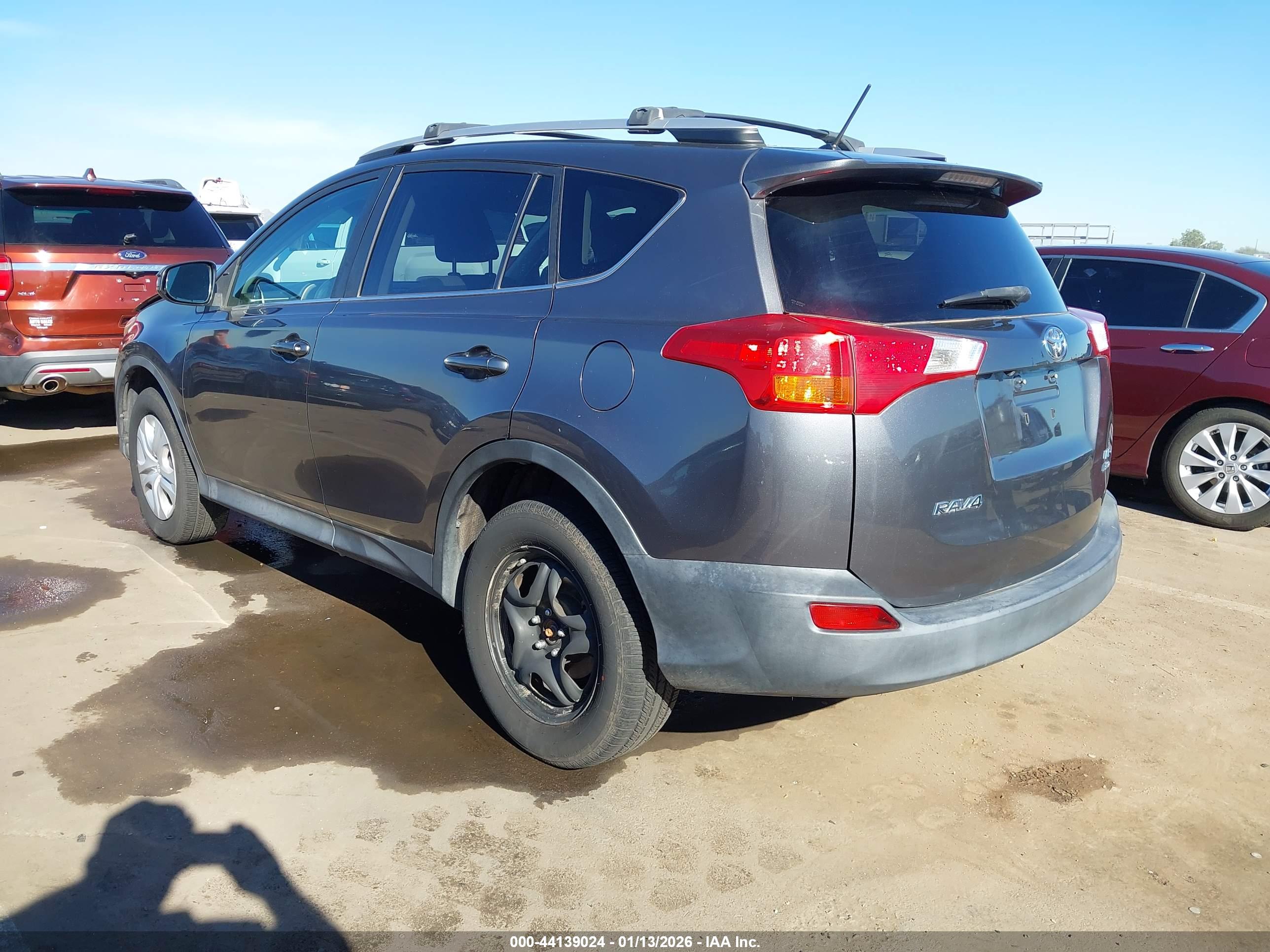 TOYOTA RAV4 image 3
