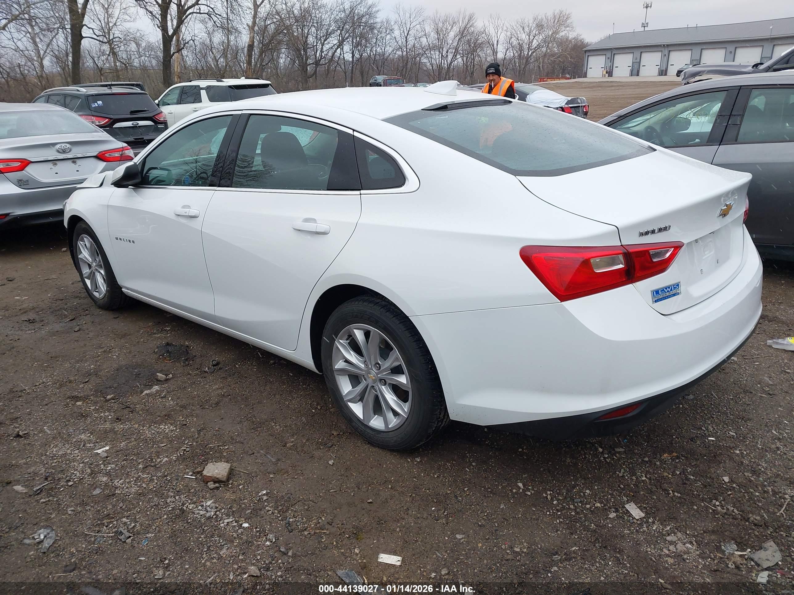 CHEVROLET MALIBU image 3