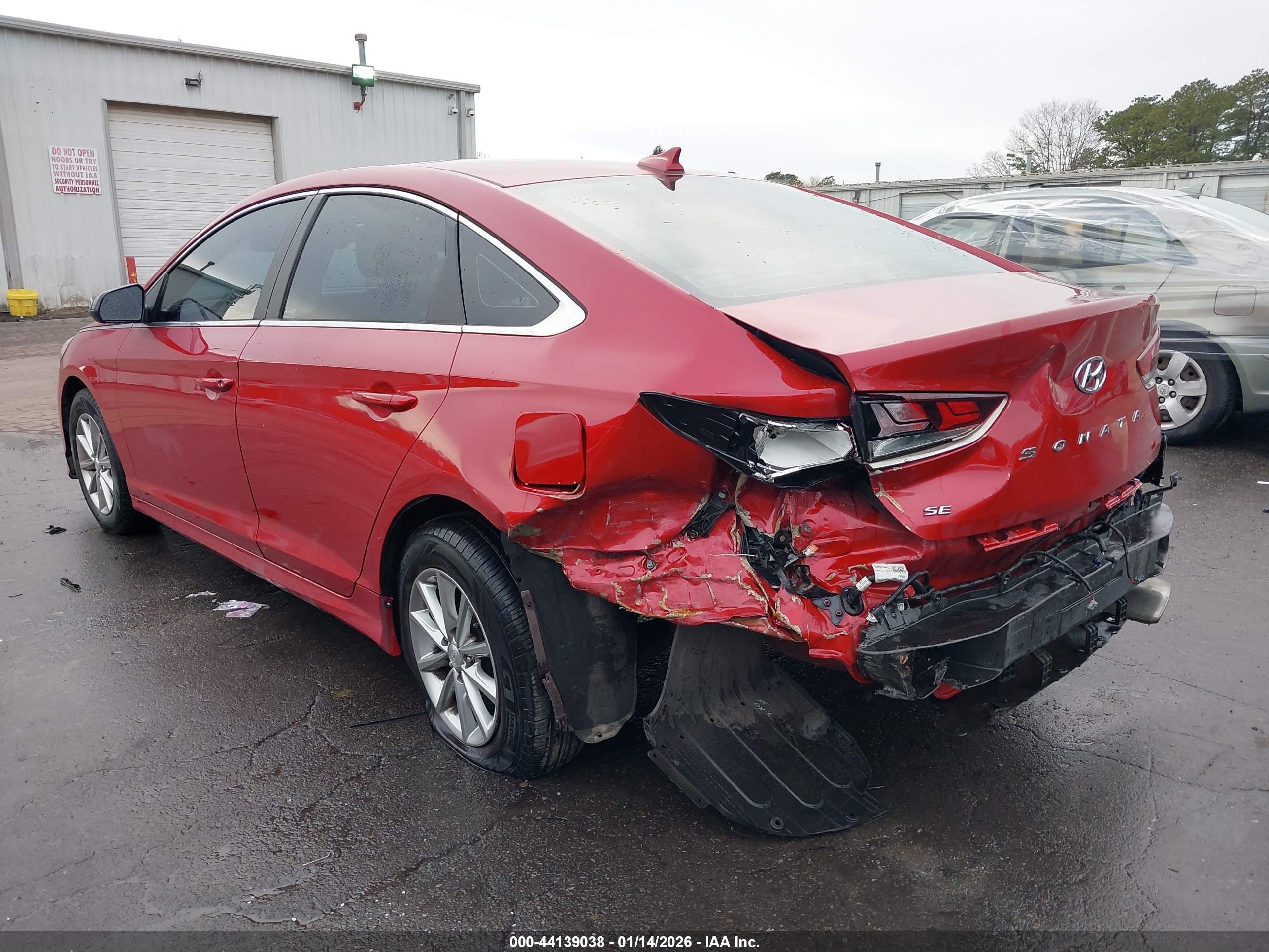 HYUNDAI SONATA image 6