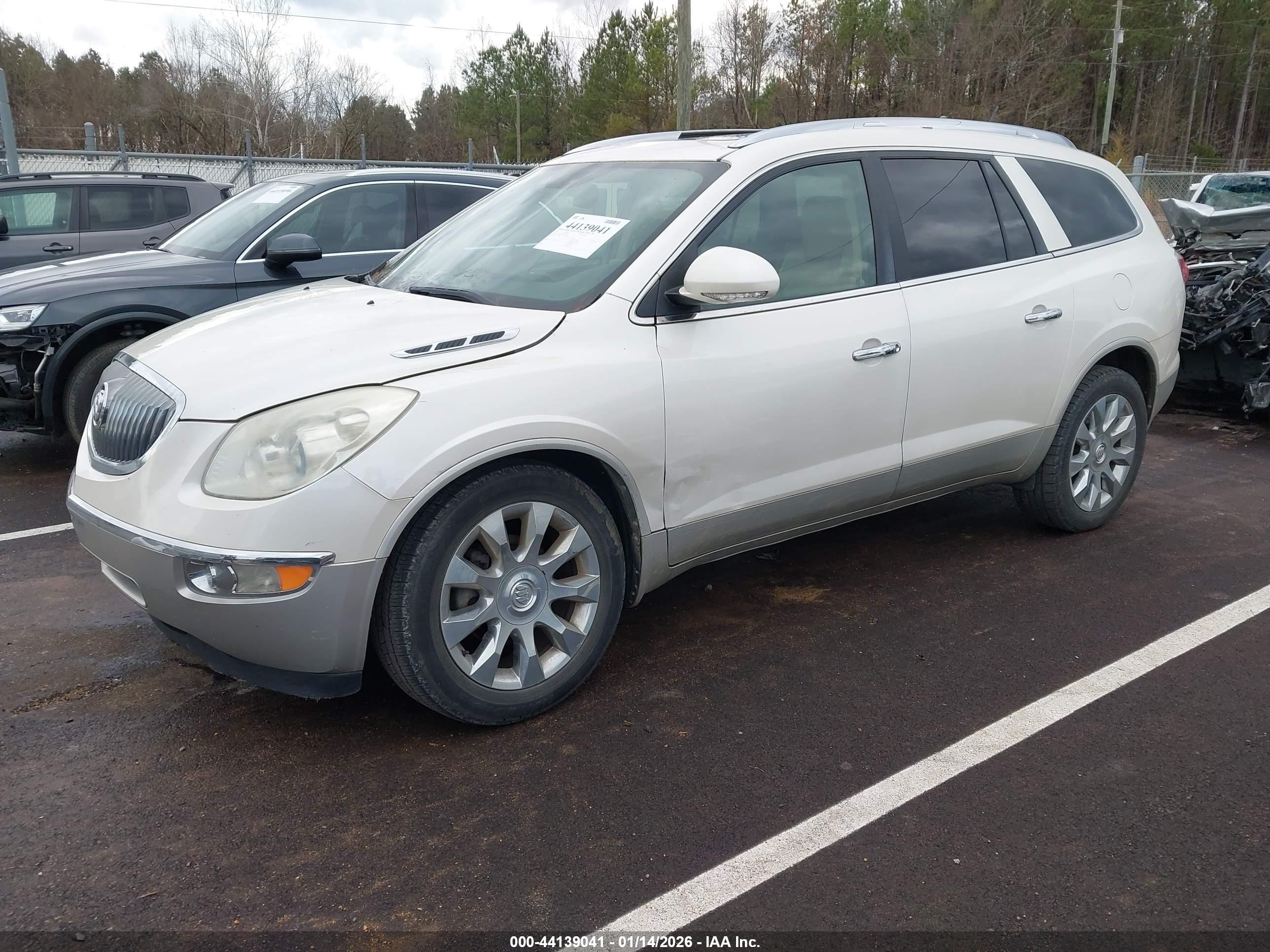 BUICK ENCLAVE image 2
