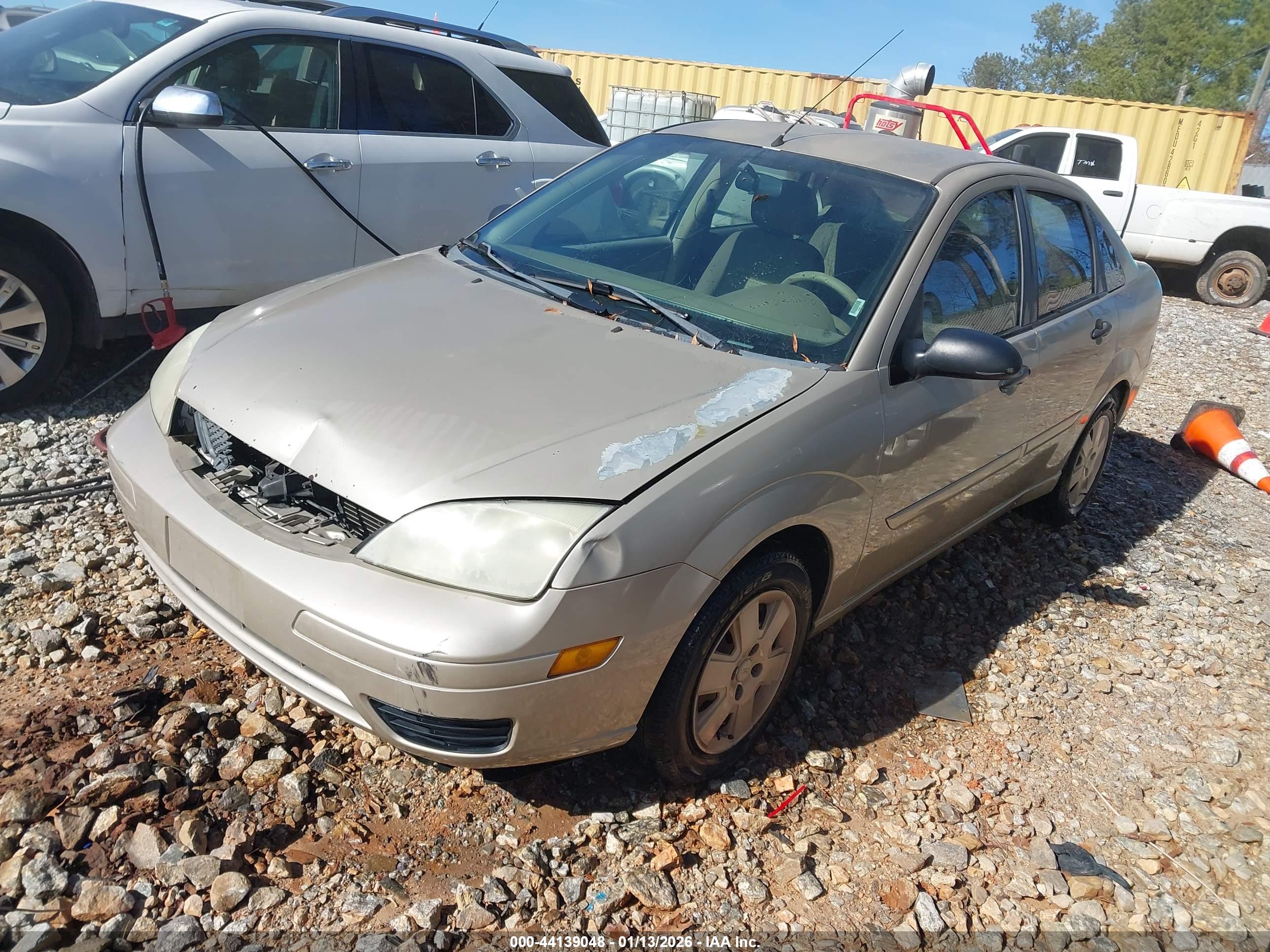 FORD FOCUS image 2