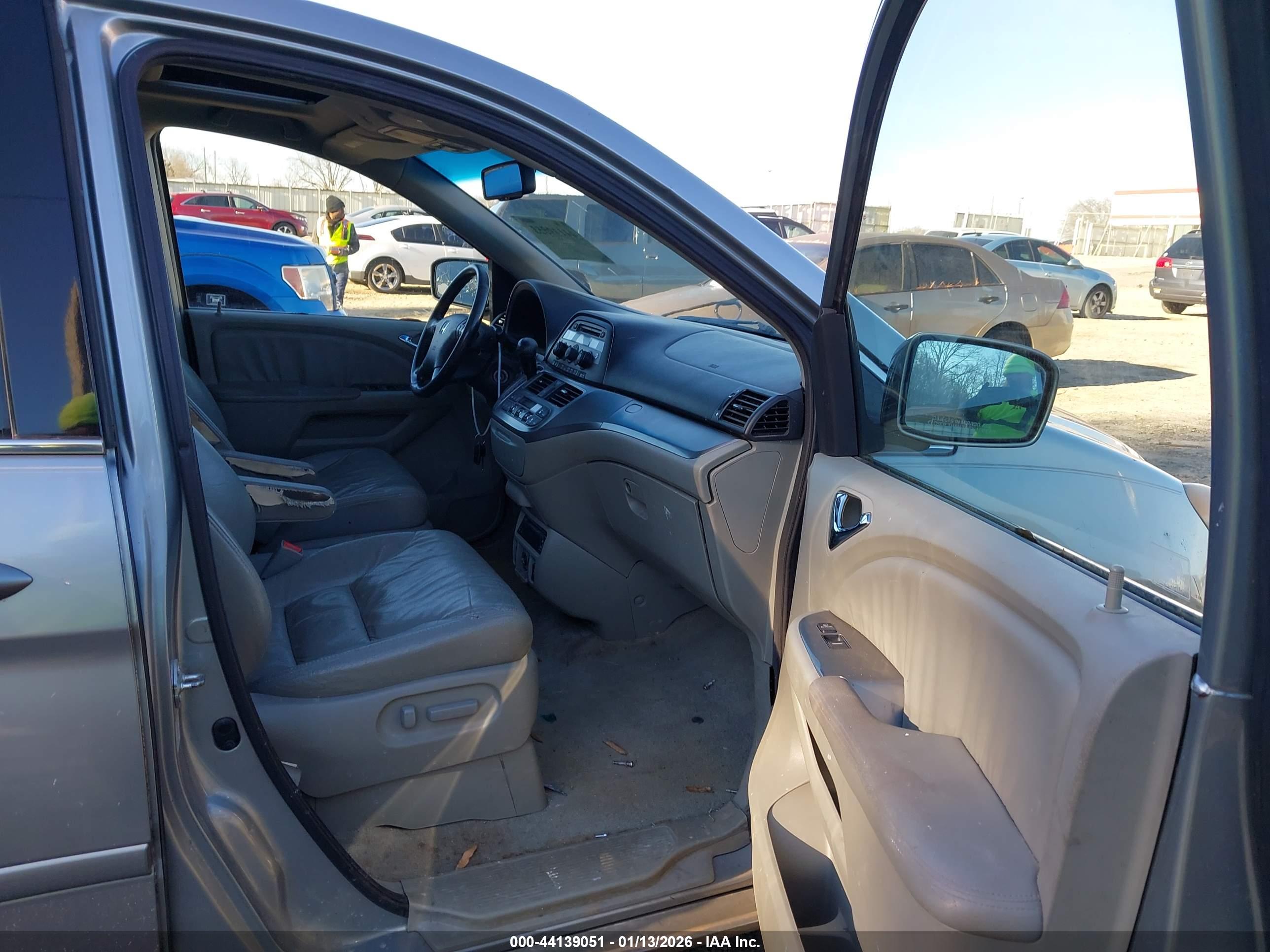 HONDA ODYSSEY image 5