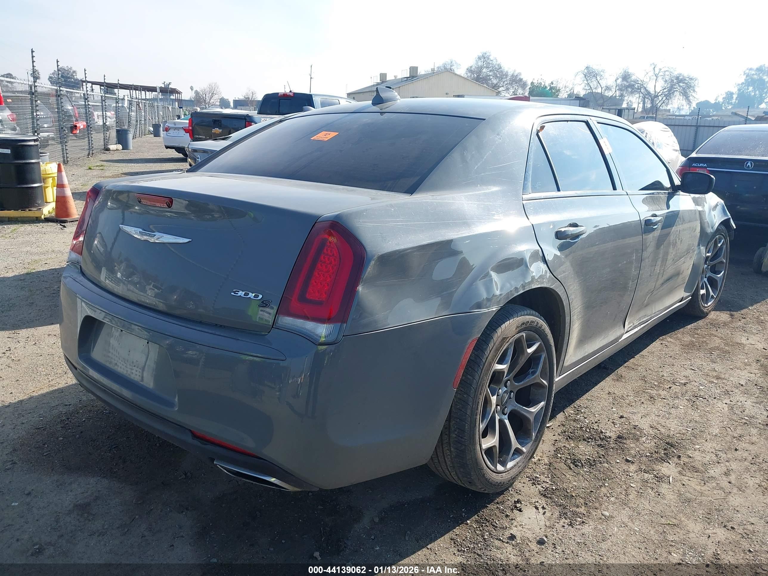 CHRYSLER 300 image 4