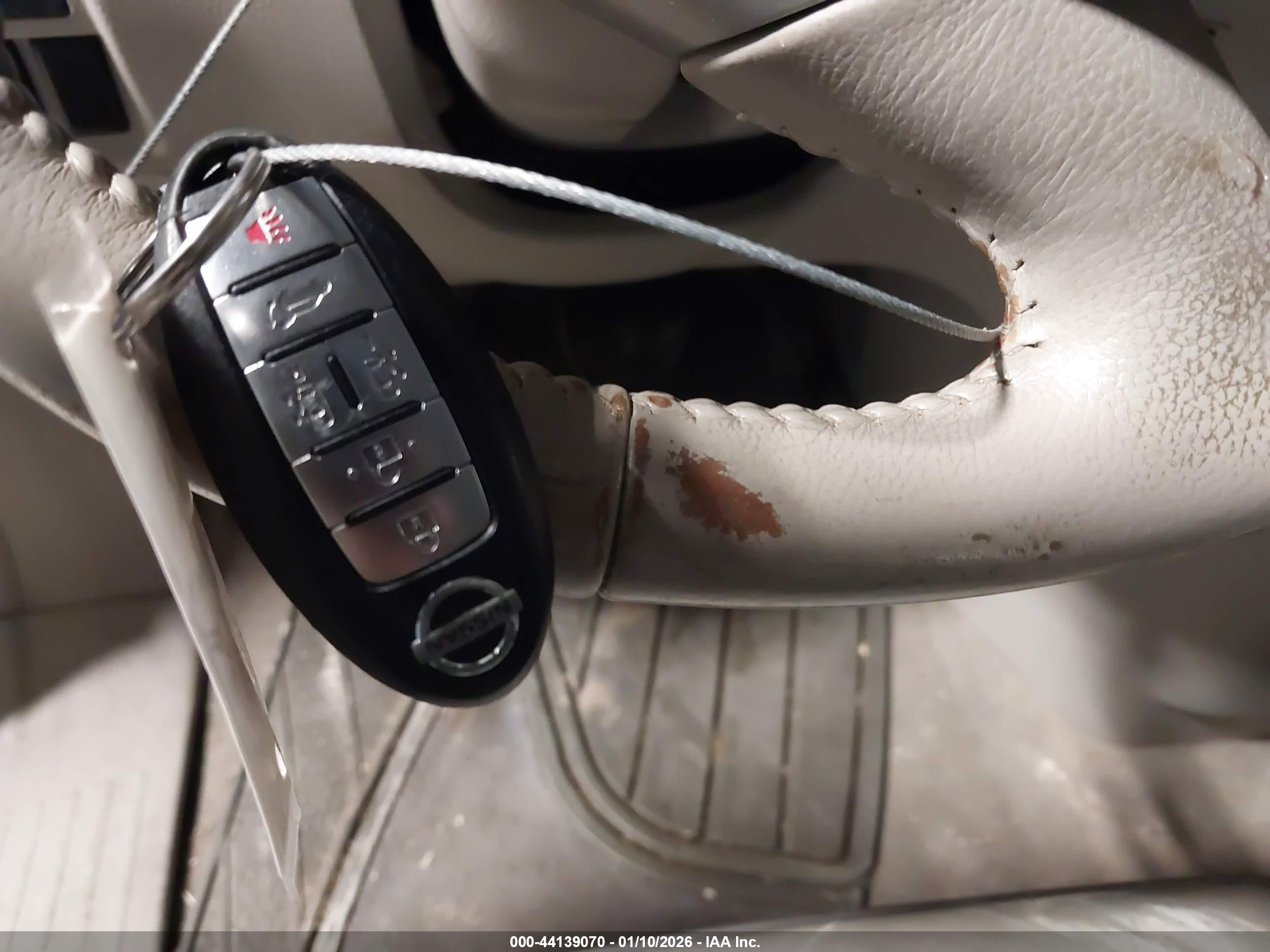 NISSAN QUEST image 11
