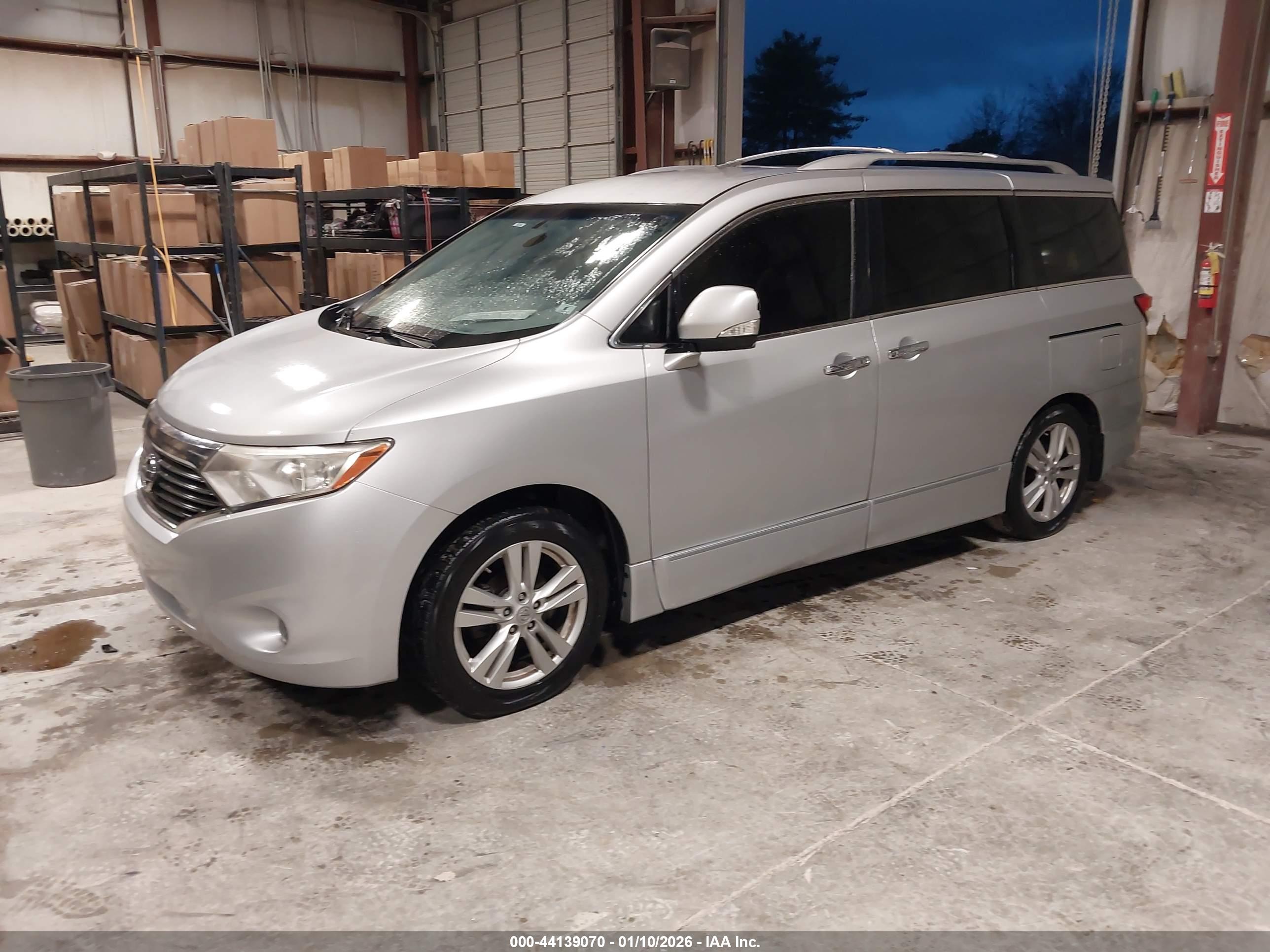 NISSAN QUEST image 2