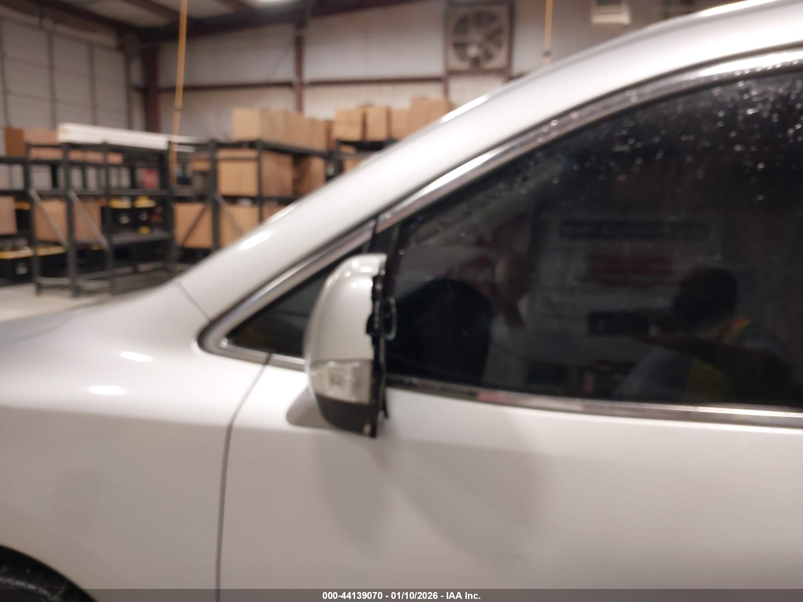 NISSAN QUEST image 6