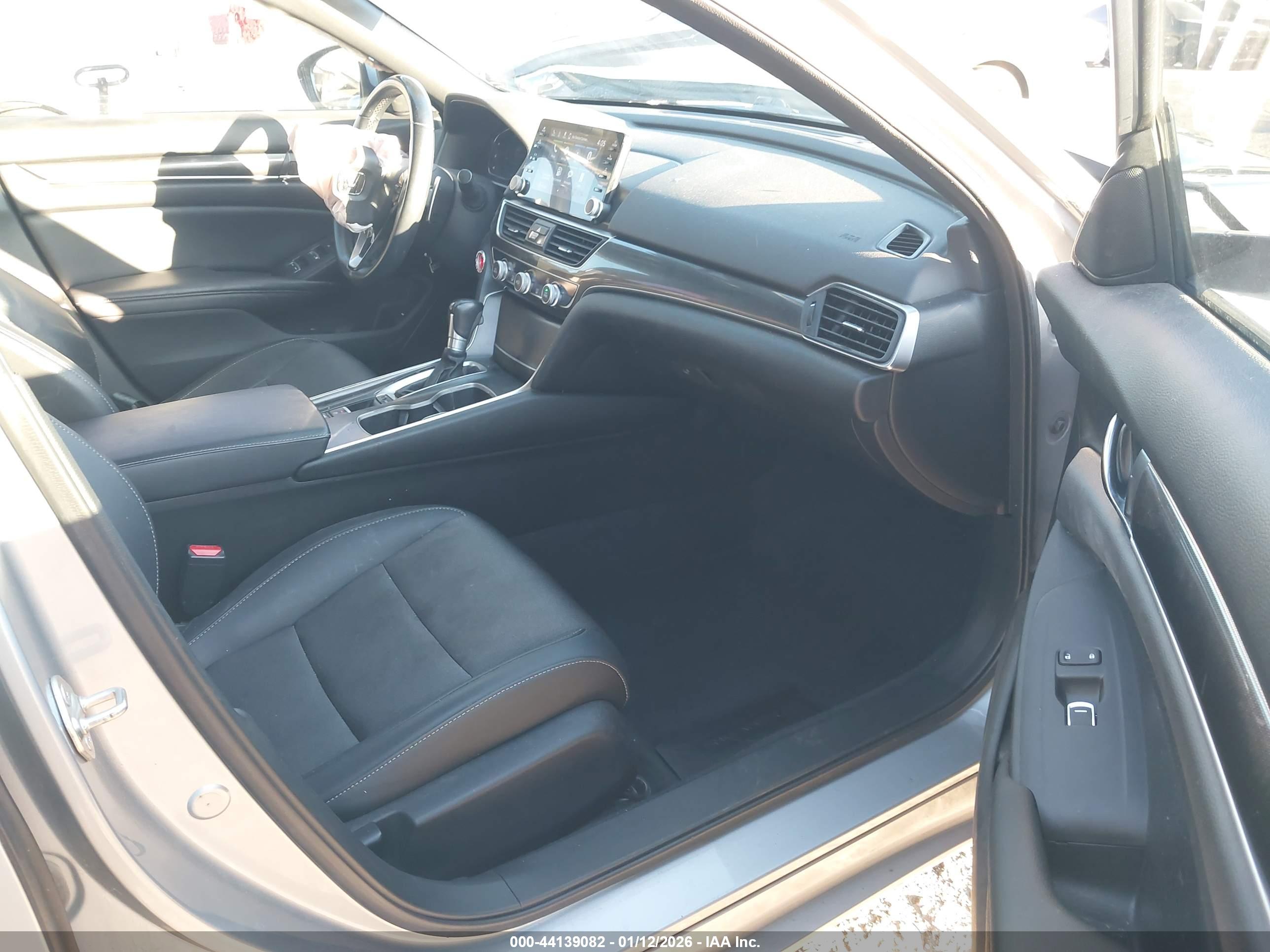 HONDA ACCORD image 5