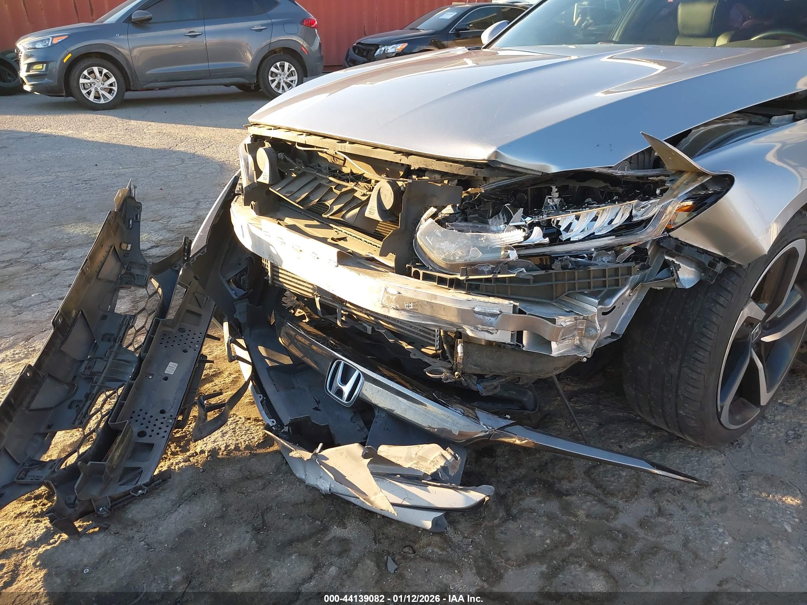 HONDA ACCORD image 6