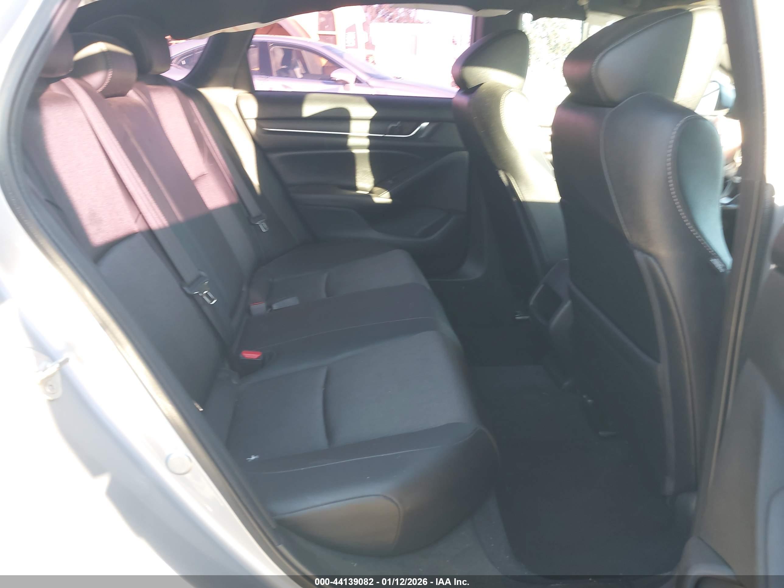 HONDA ACCORD image 8