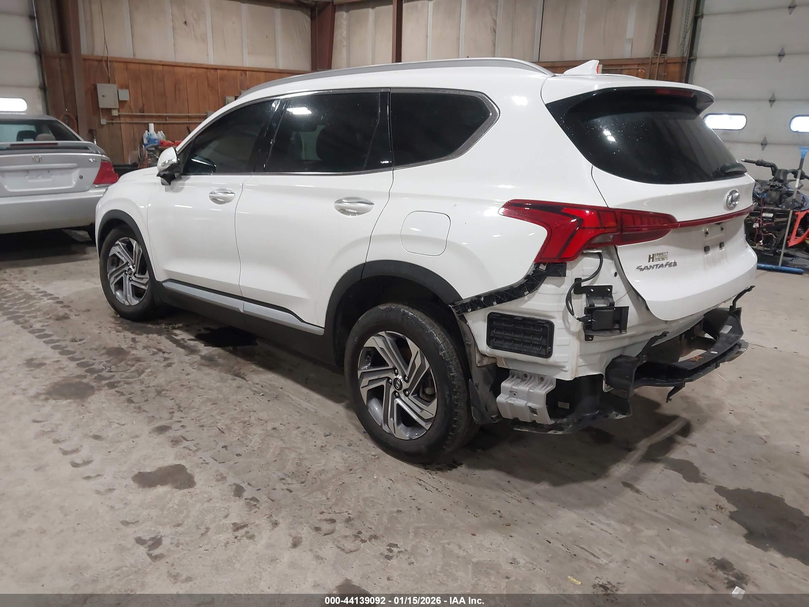 HYUNDAI SANTA image 3
