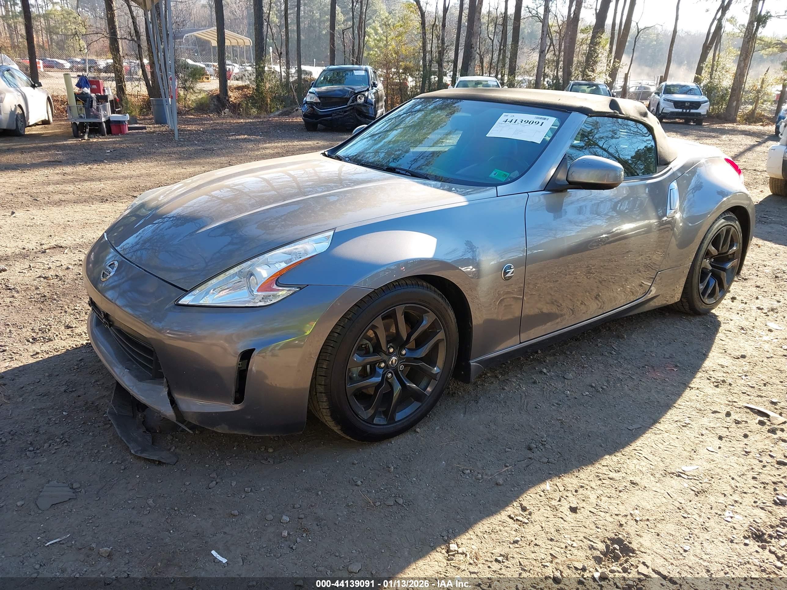 NISSAN 370Z image 2