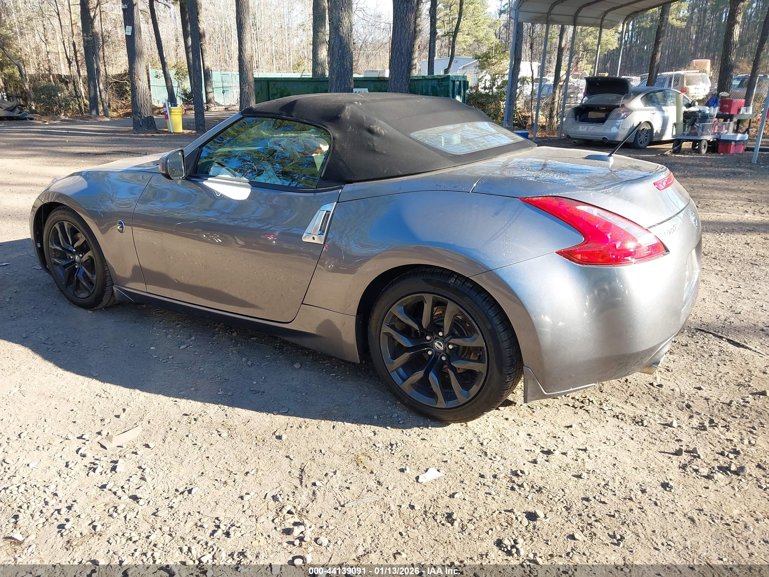 NISSAN 370Z image 3