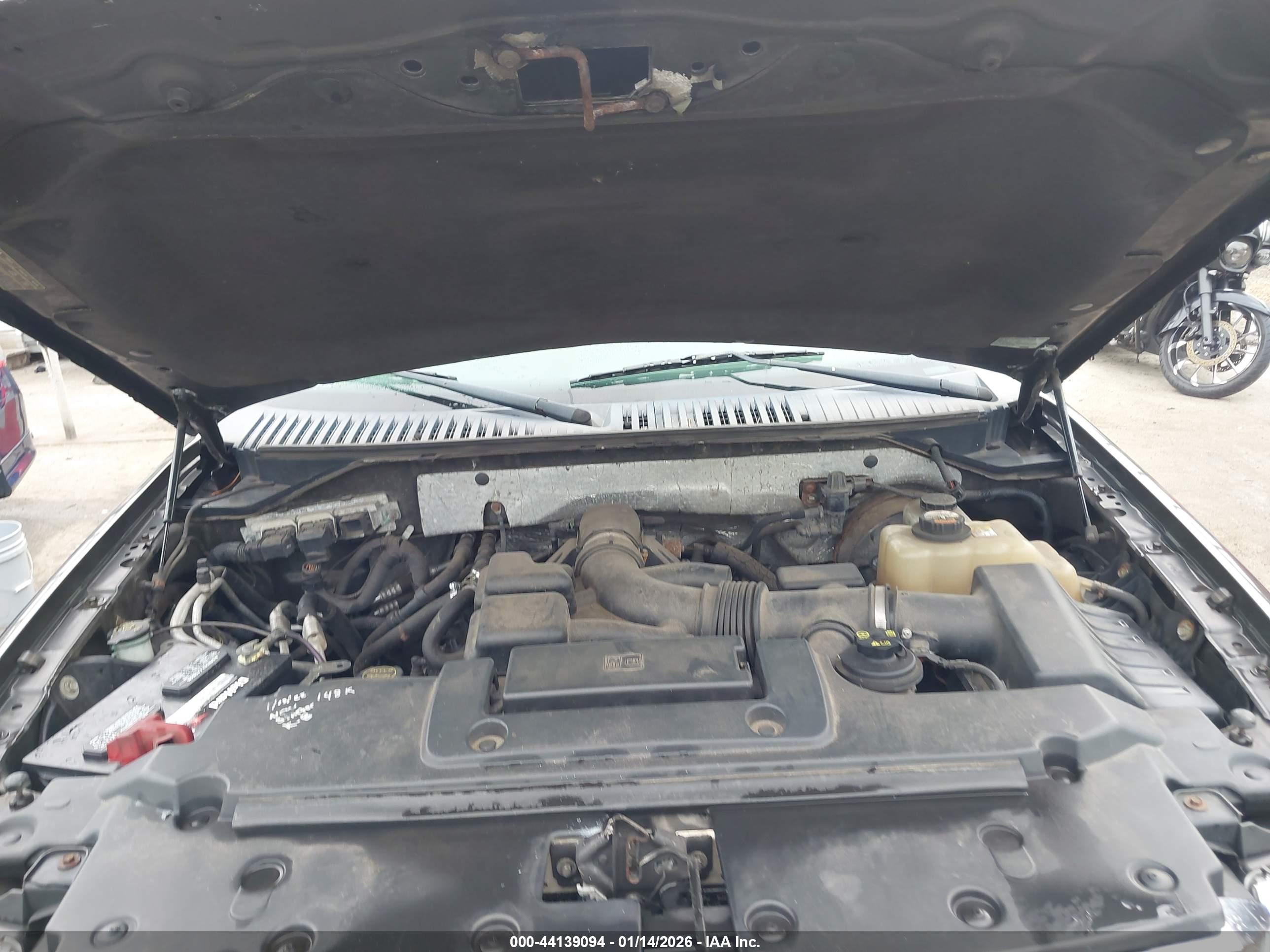 FORD EXPEDITION image 10