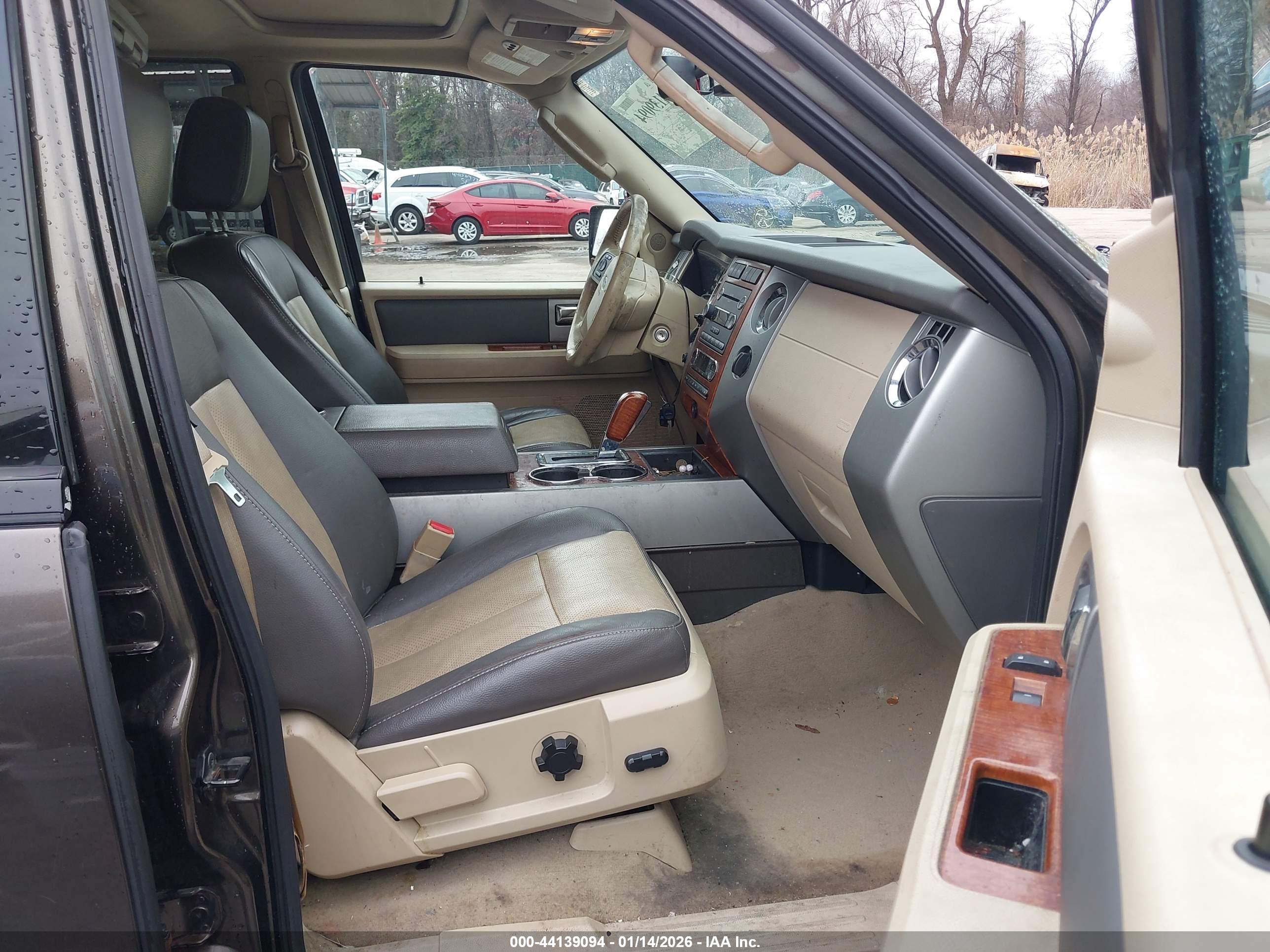 FORD EXPEDITION image 5