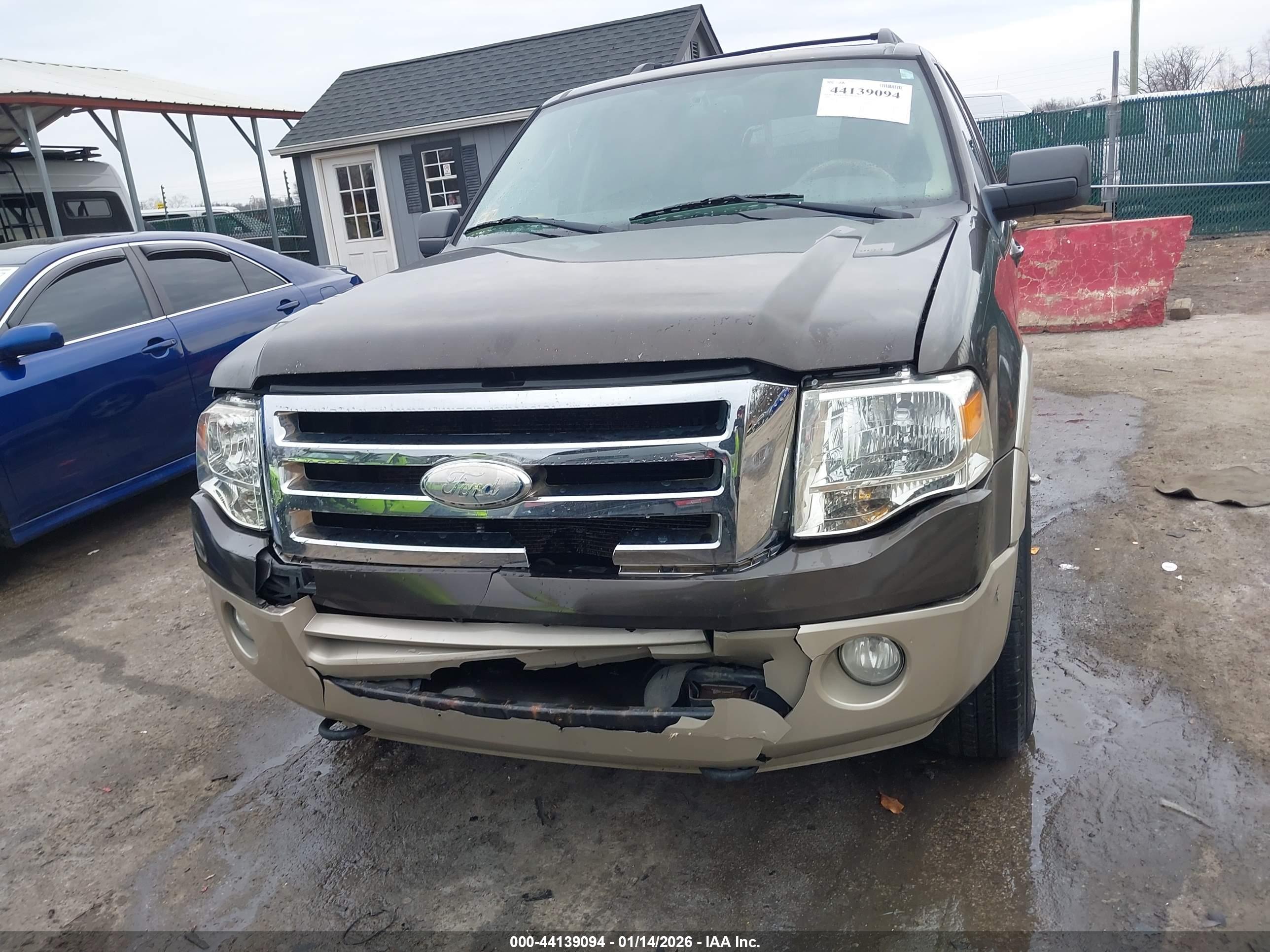 FORD EXPEDITION image 6