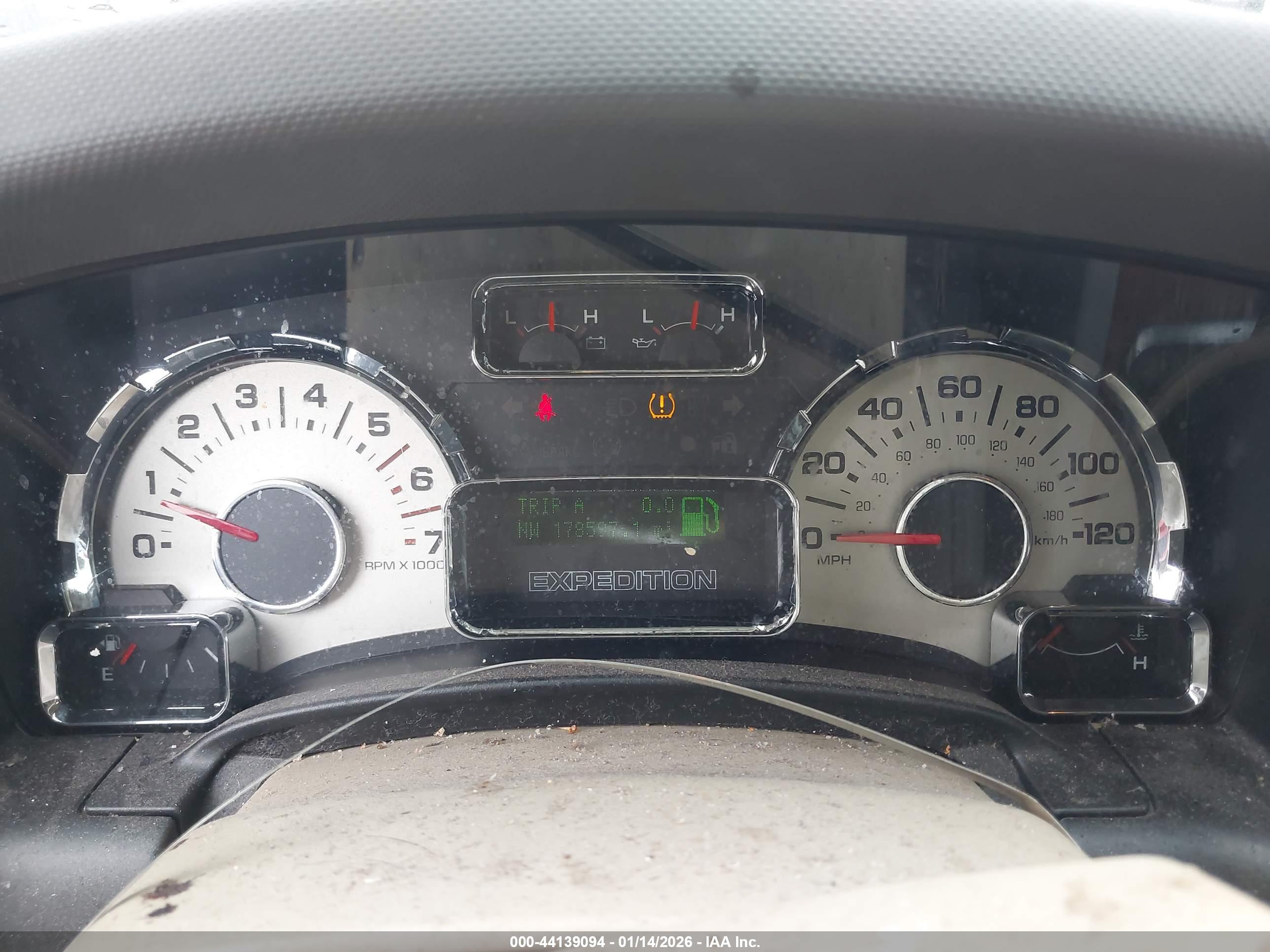 FORD EXPEDITION image 7