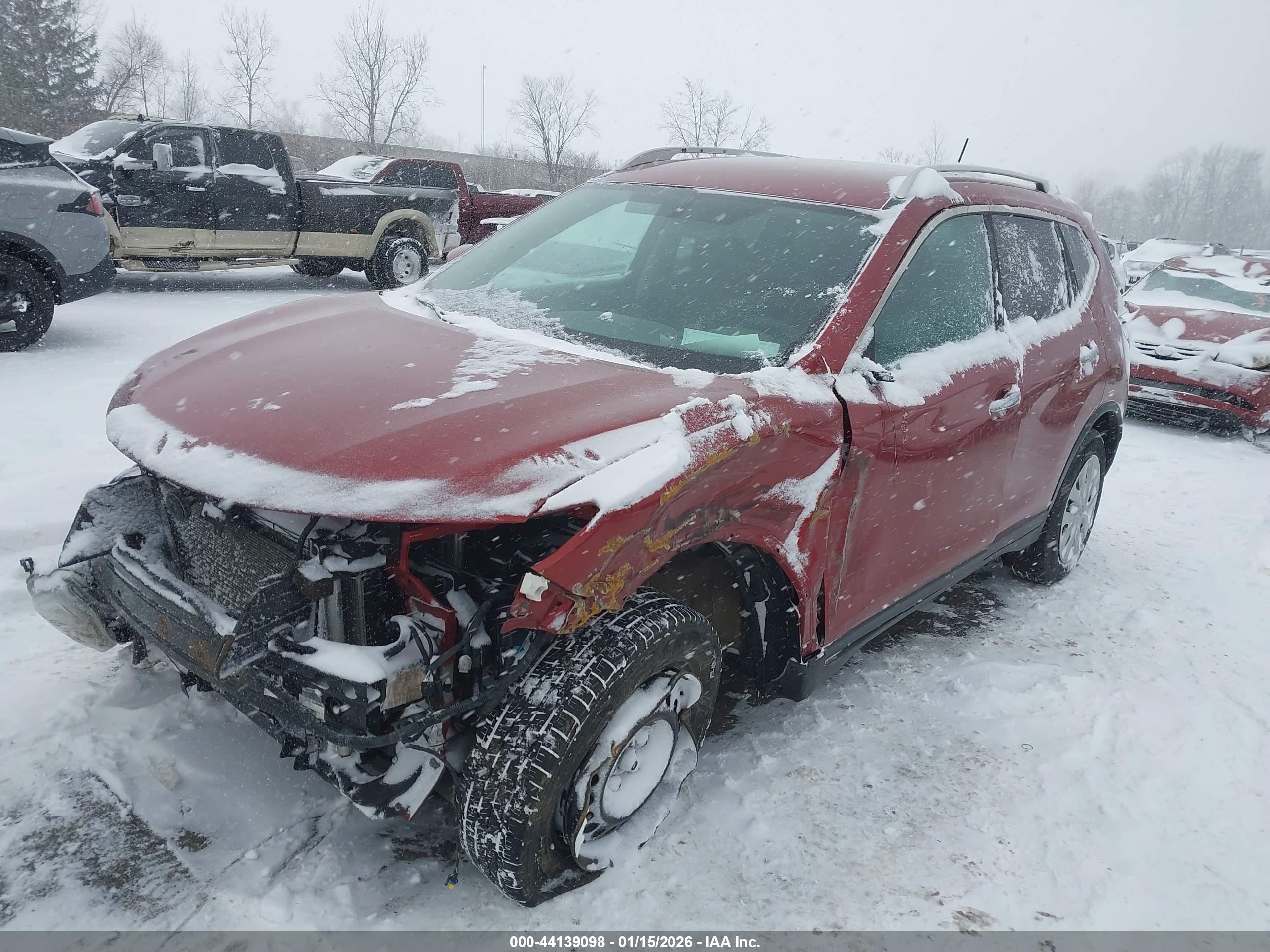 NISSAN ROGUE image 2