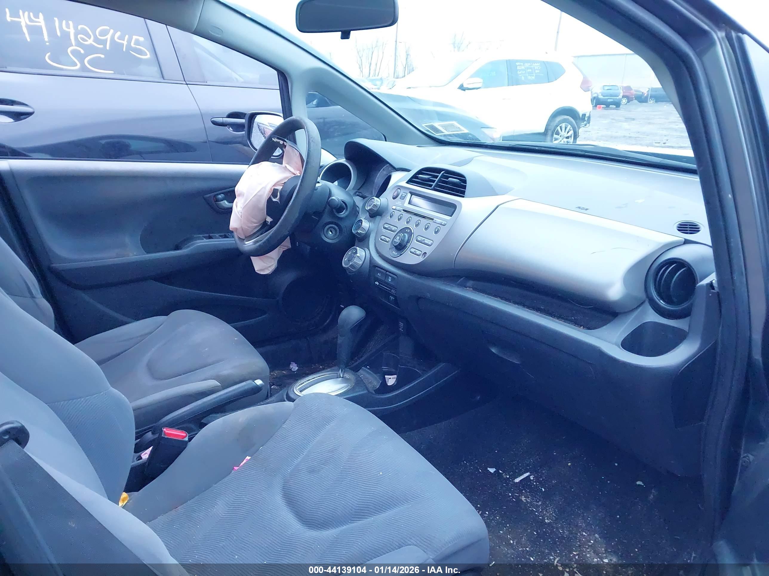 HONDA FIT image 5