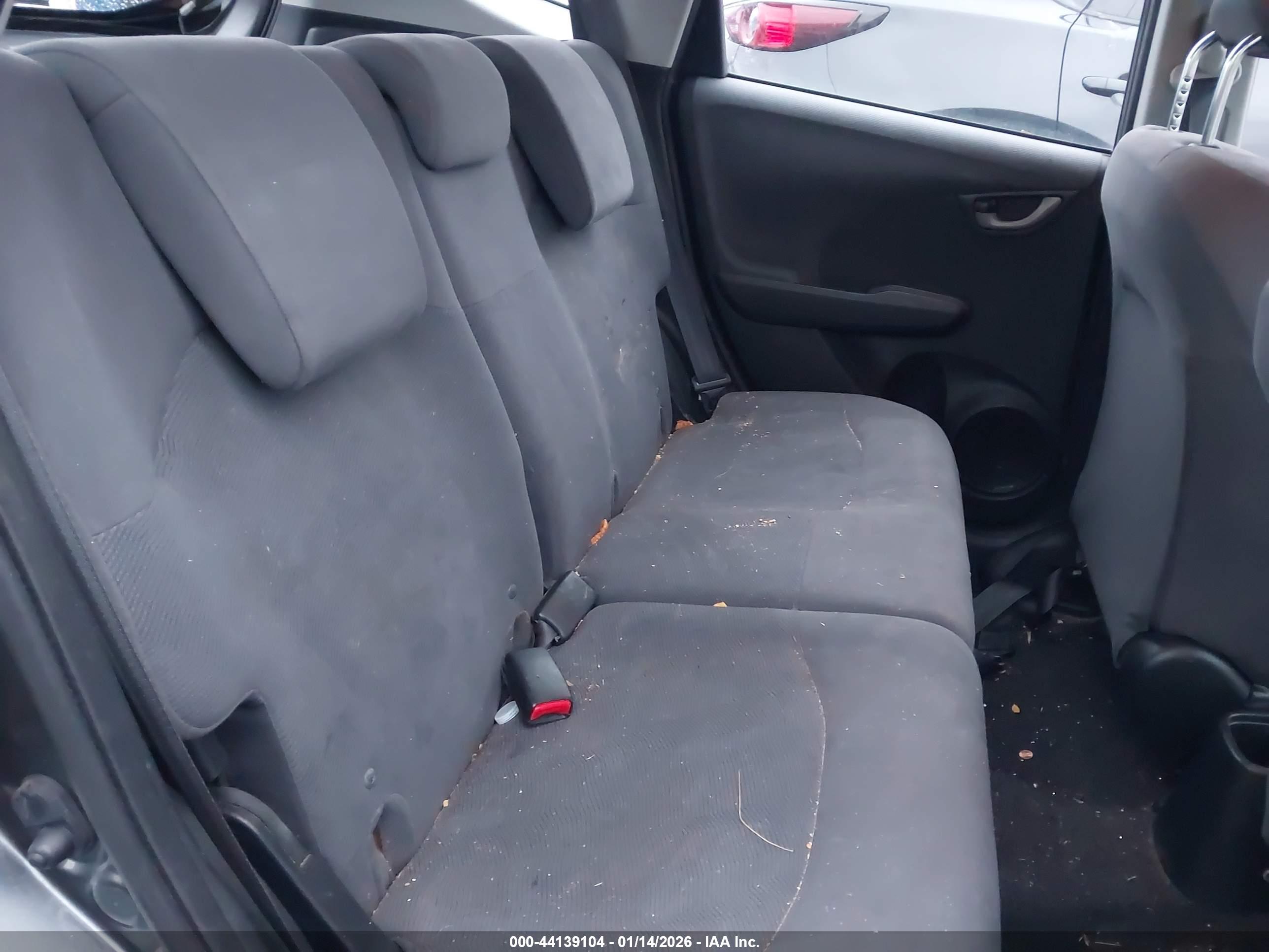 HONDA FIT image 8