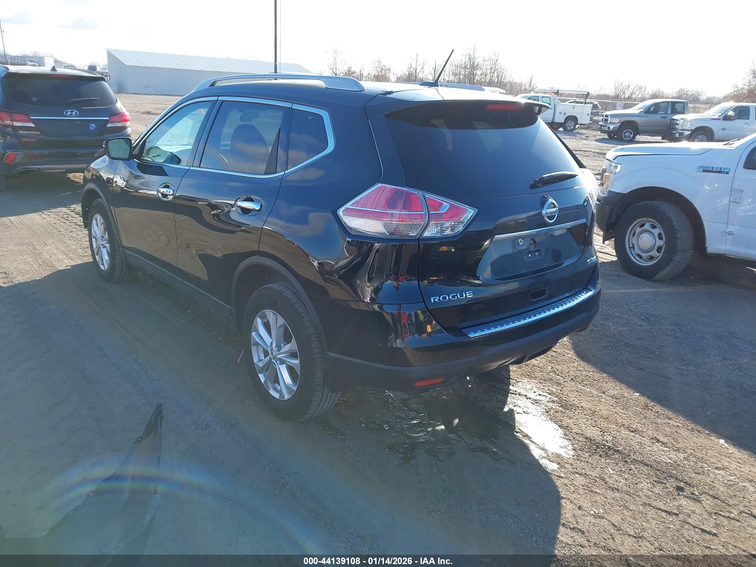 NISSAN ROGUE image 3