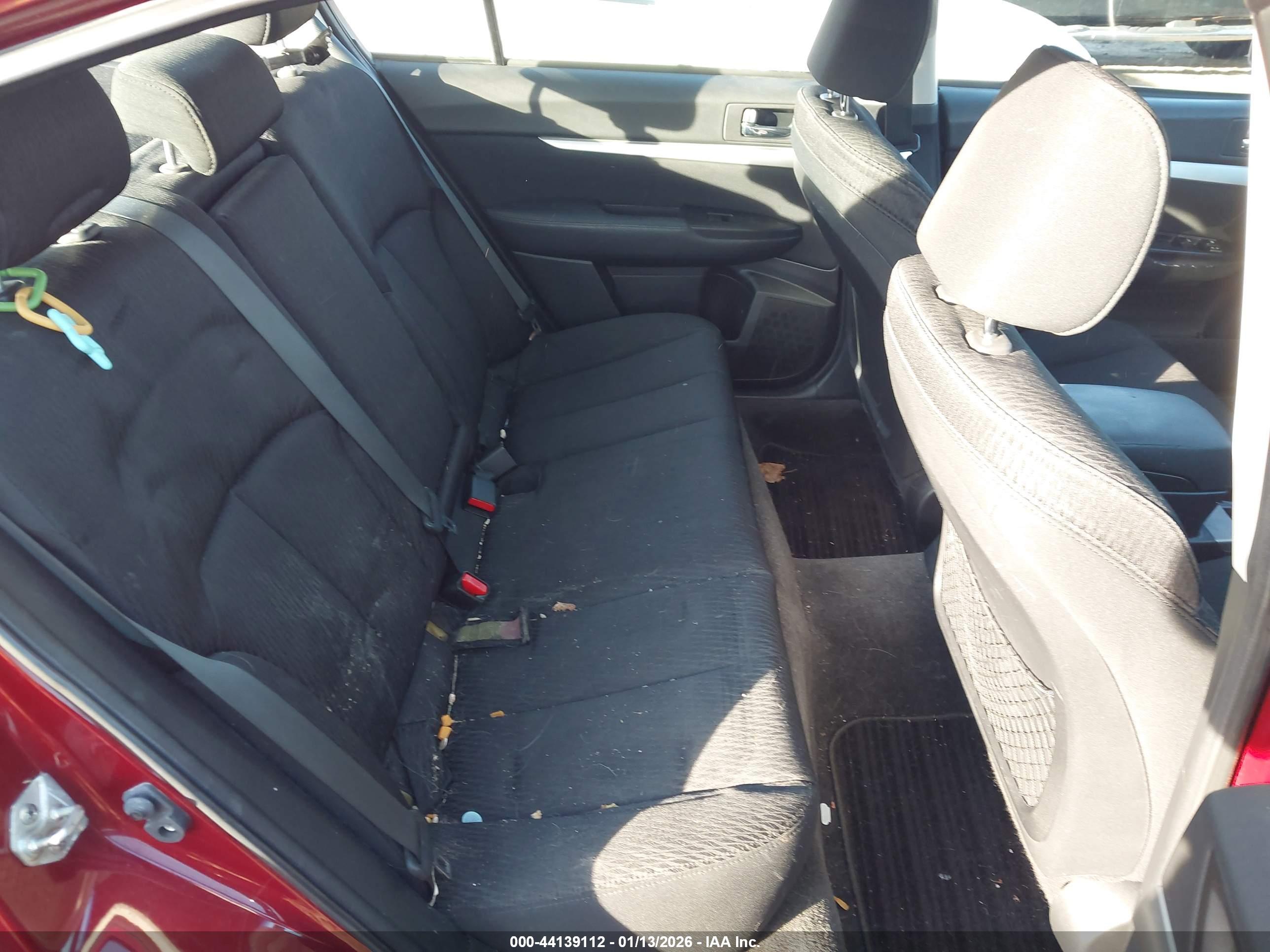 SUBARU LEGACY image 8