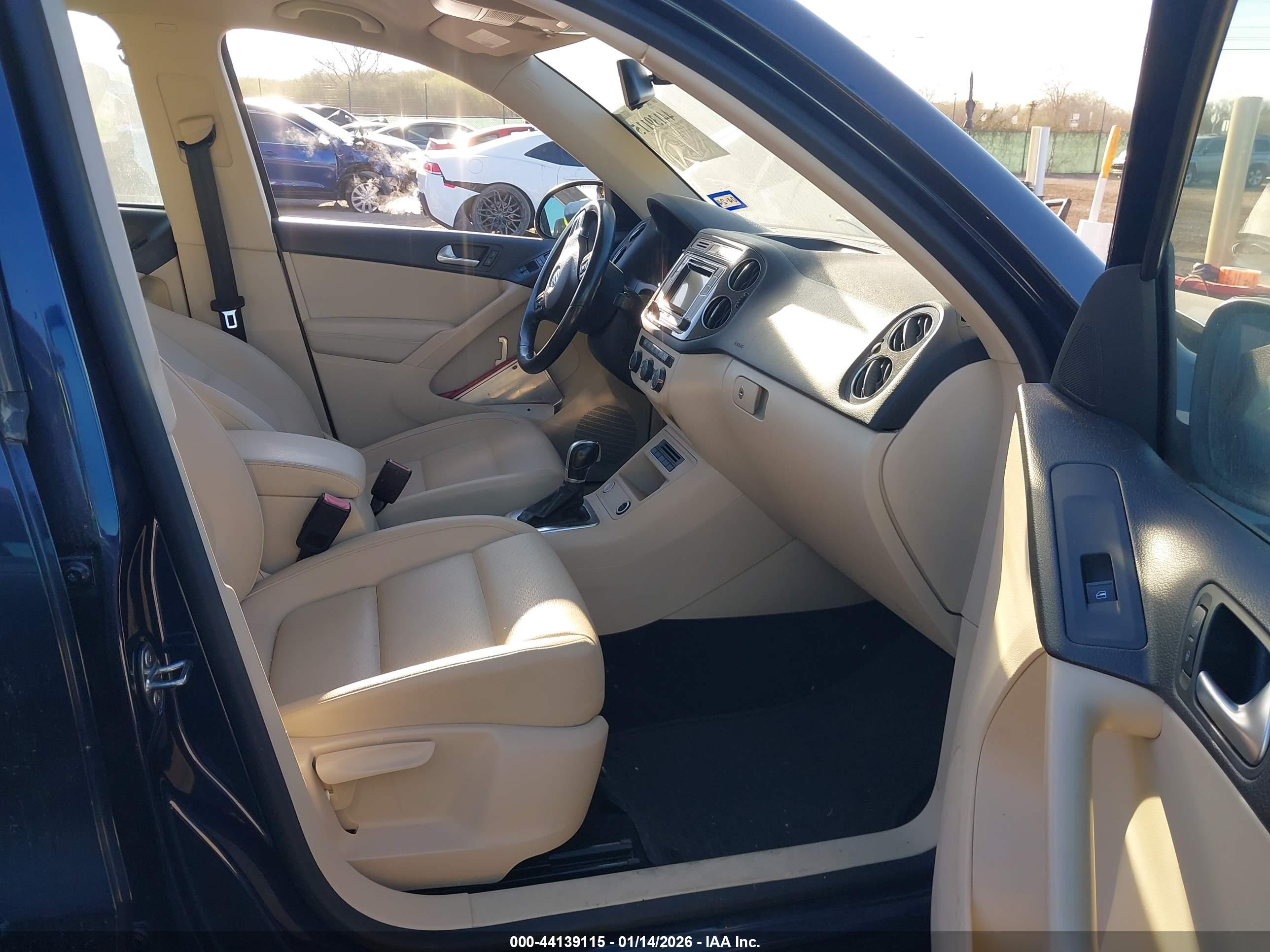 VOLKSWAGEN TIGUAN image 5