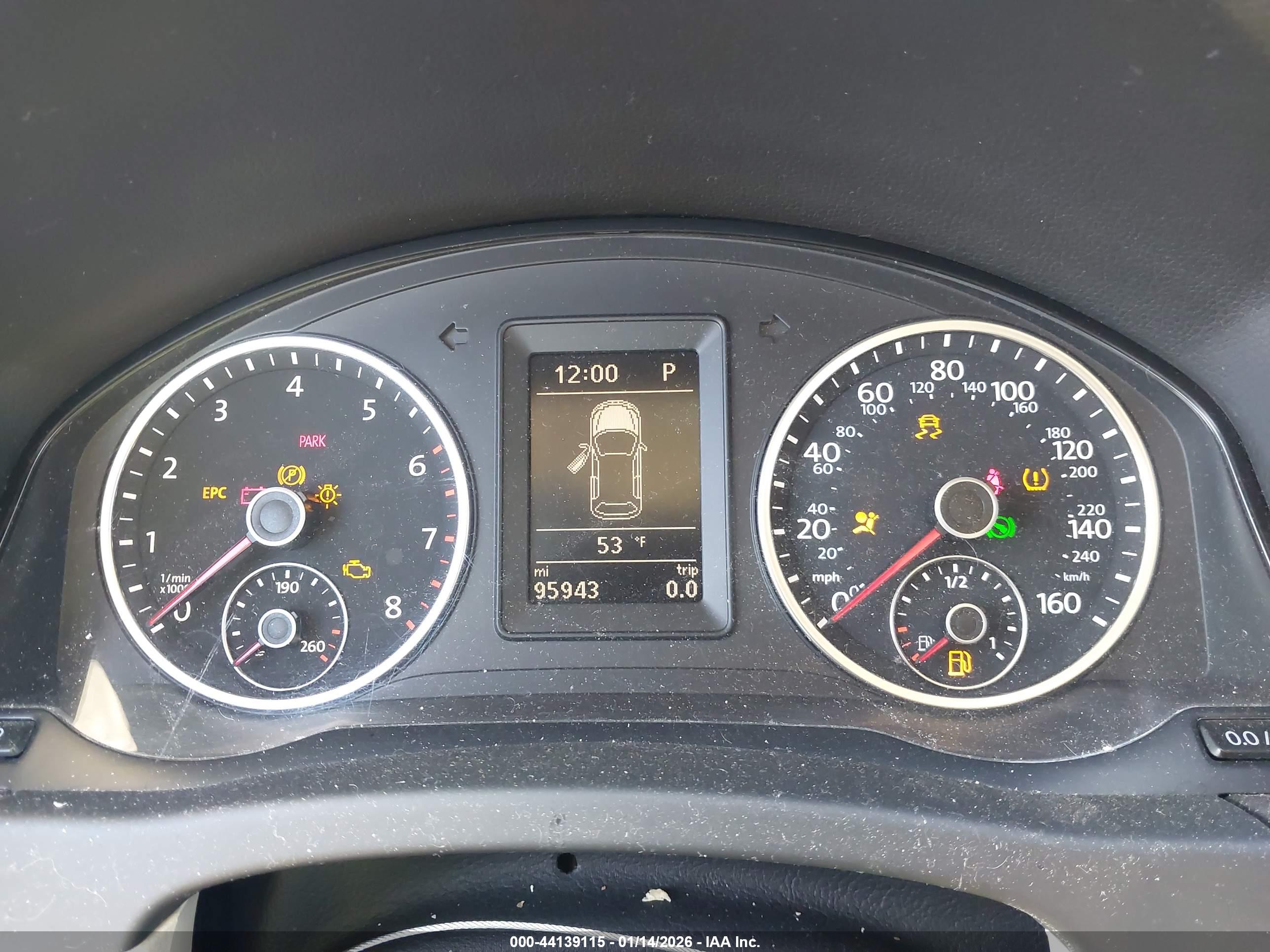 VOLKSWAGEN TIGUAN image 7
