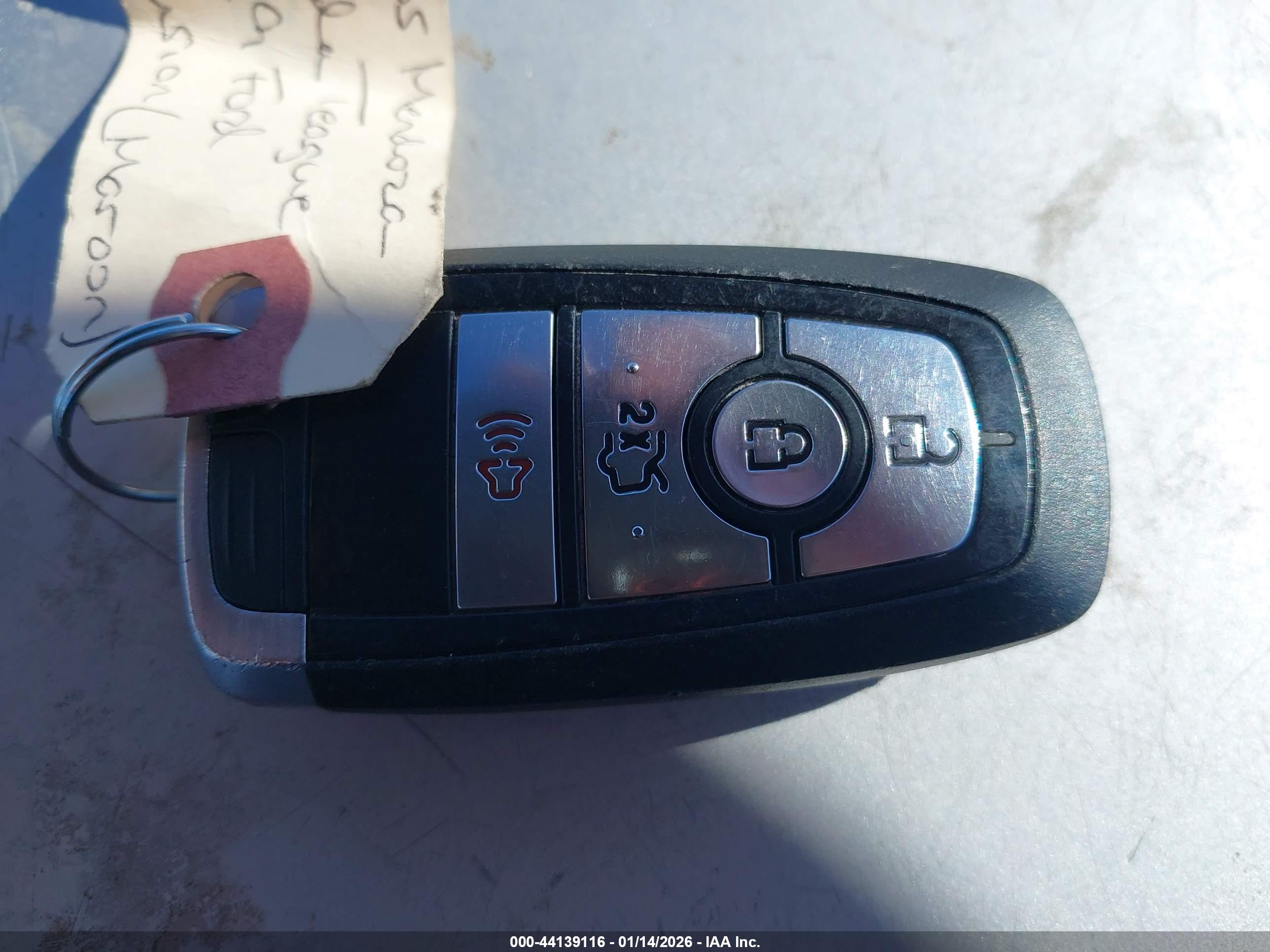 FORD FUSION image 11