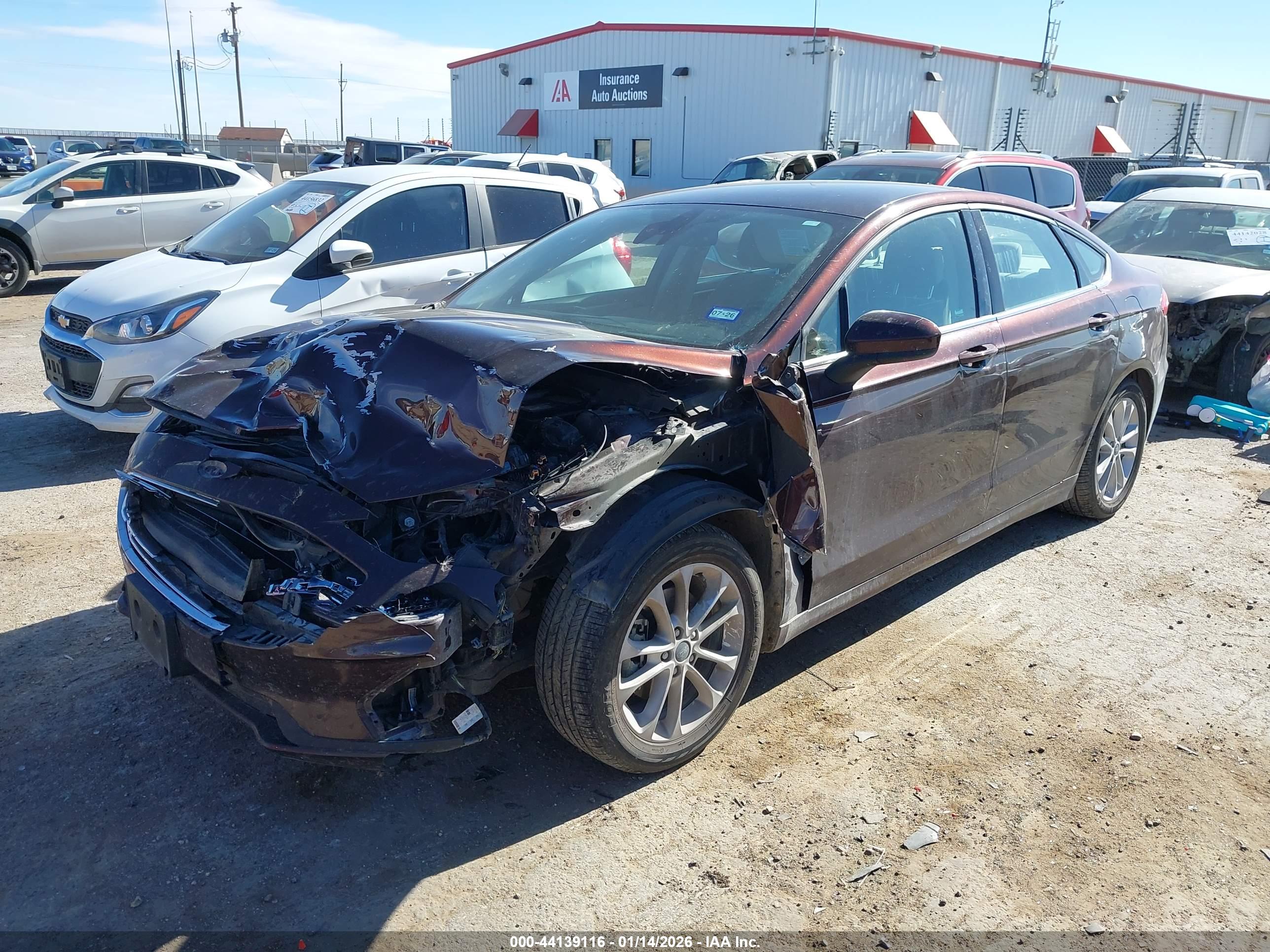 FORD FUSION image 2