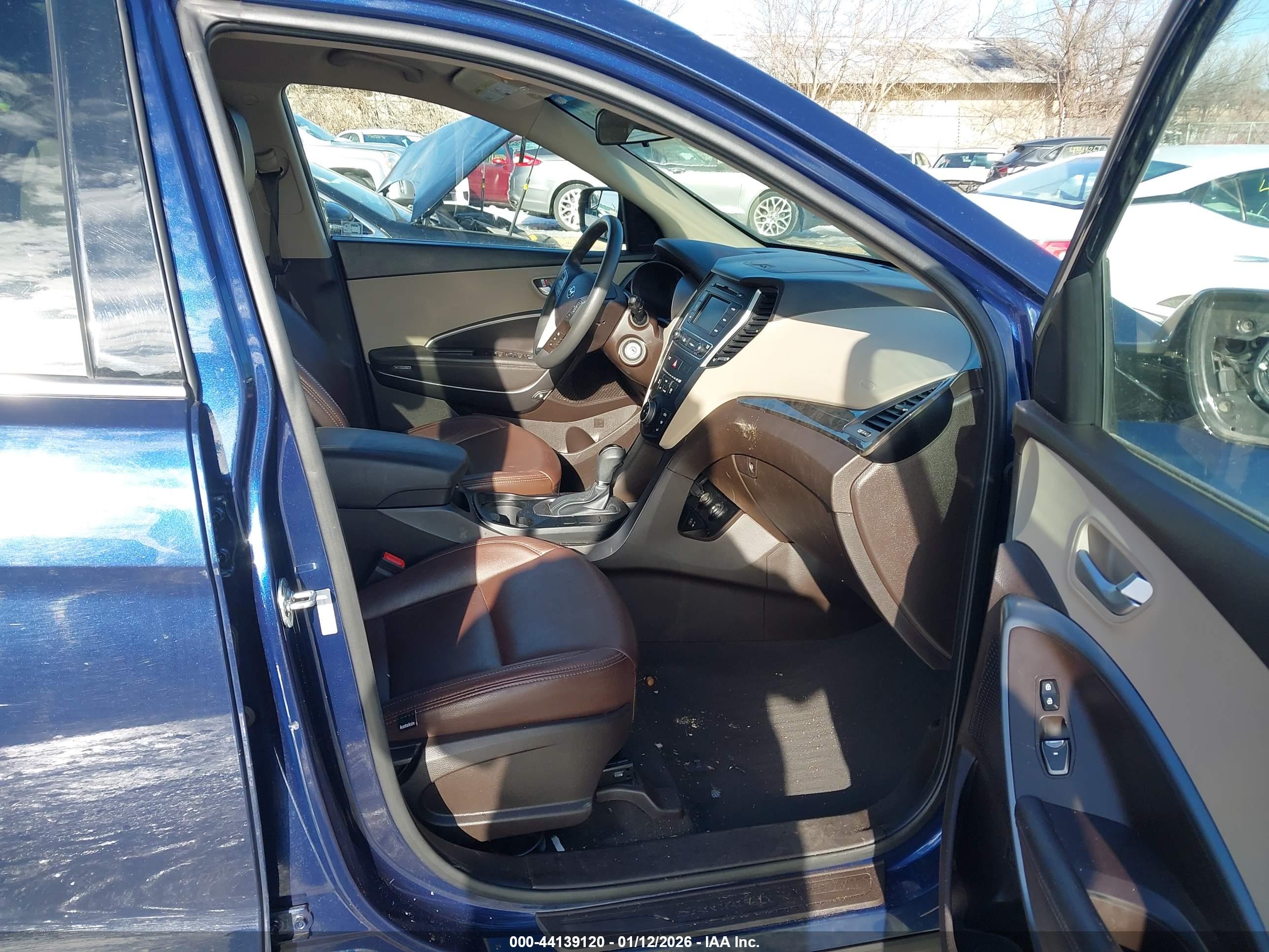 HYUNDAI SANTA image 5
