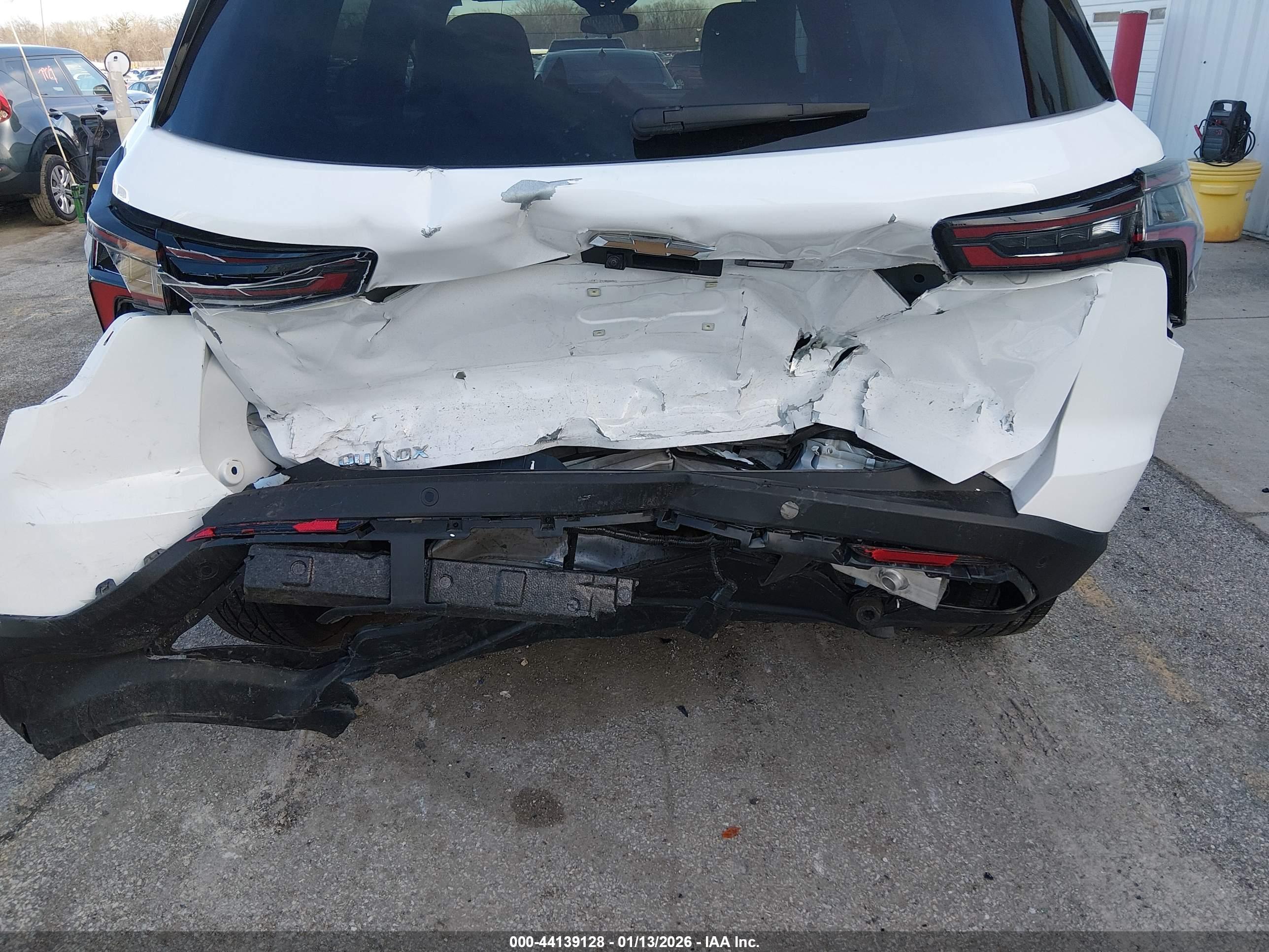 CHEVROLET EQUINOX image 6